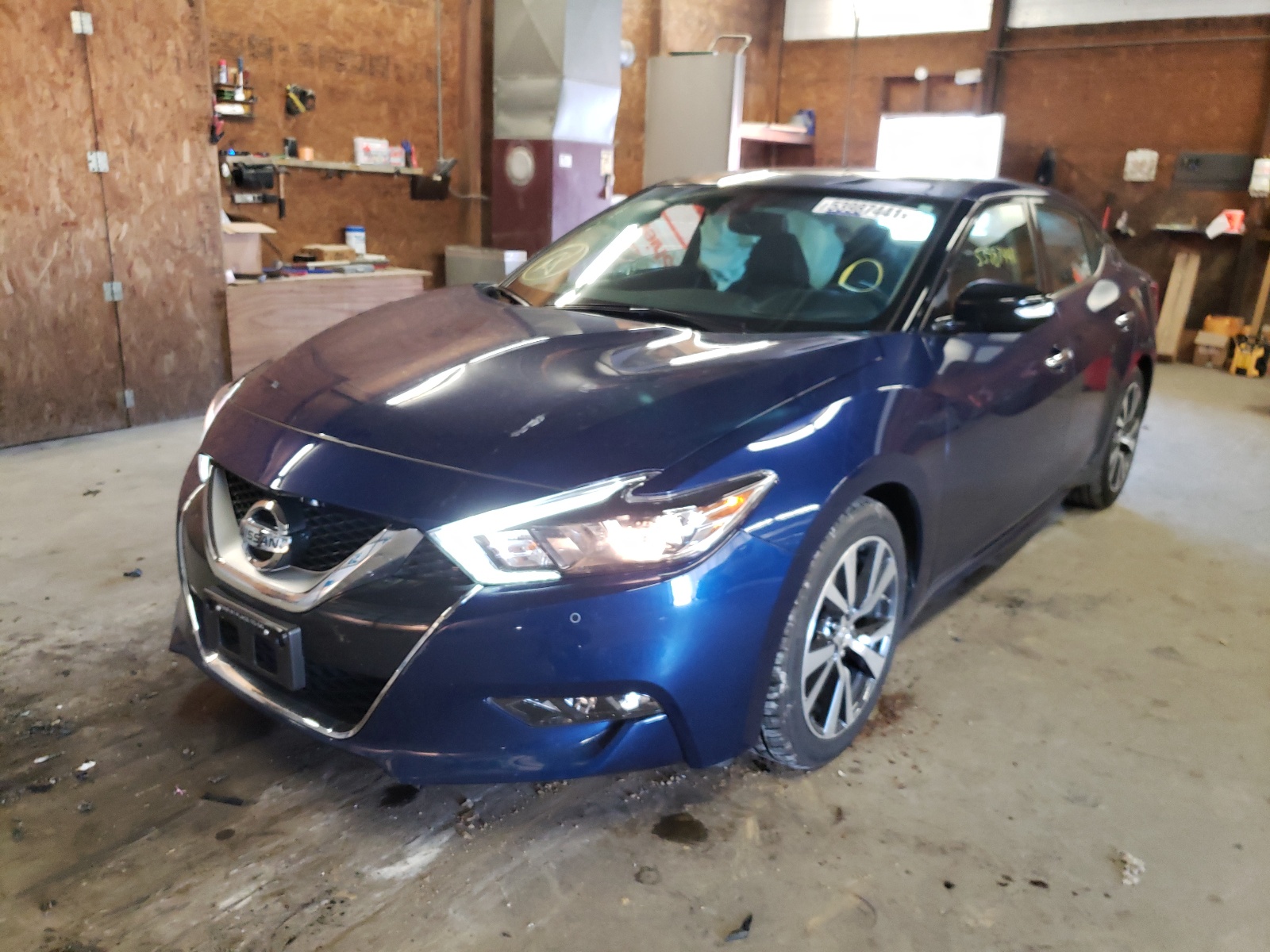 Photo 2 from auction – 2017 NISSAN MAXIMA 3.5 with VIN 1N4AA6AP3HC423039