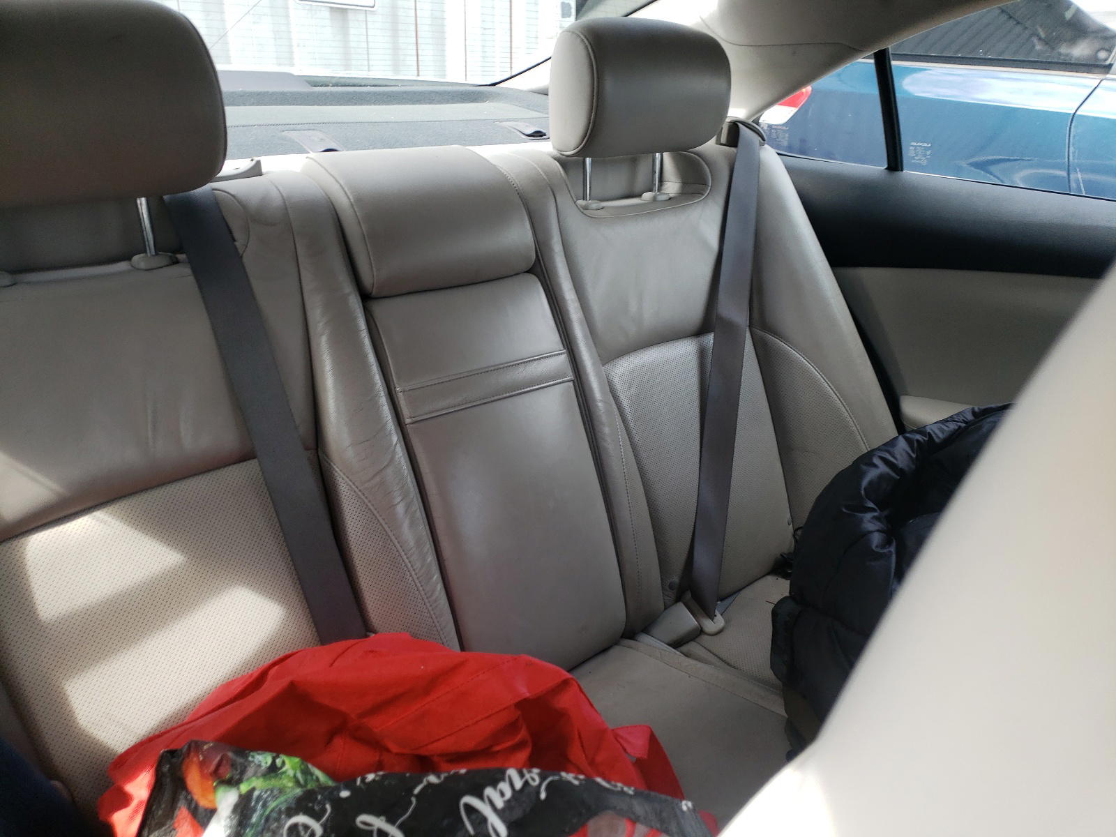 Photo 6 from auction – 2010 LEXUS ES 350 with VIN JTHBK1EG8A2350897