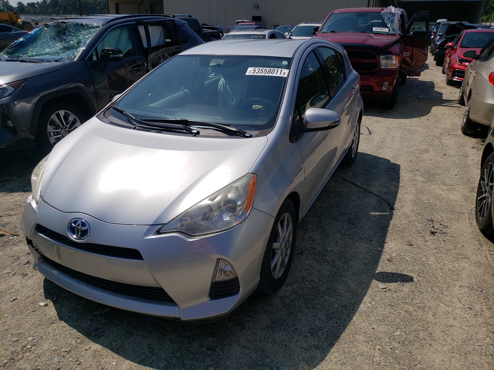 Photo 2 from auction – 2013 TOYOTA PRIUS C with VIN JTDKDTB30D1542737
