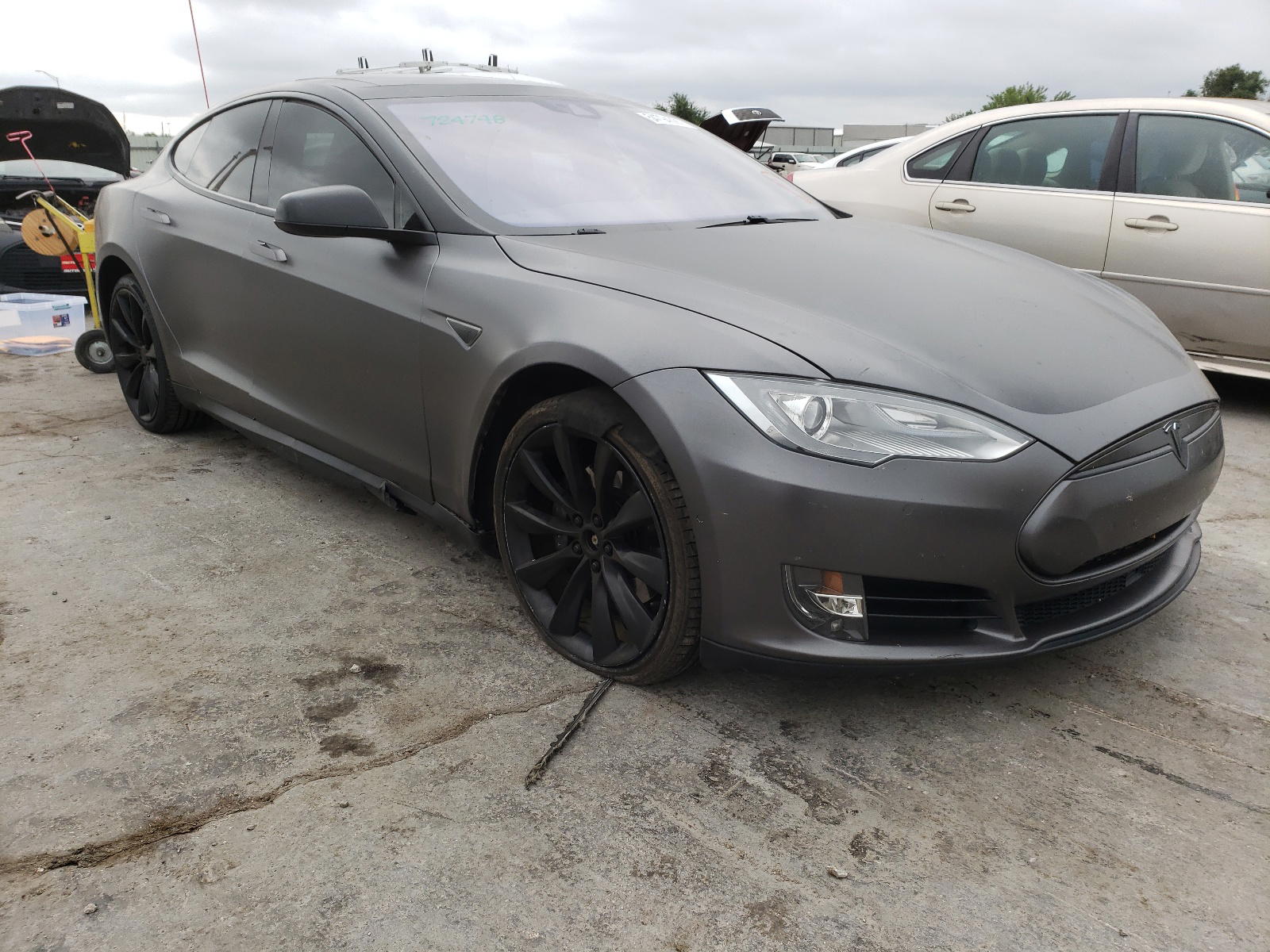 TESLA MODEL S 2015 with VIN 5YJSA1E28FF112349 - Photo from auction
