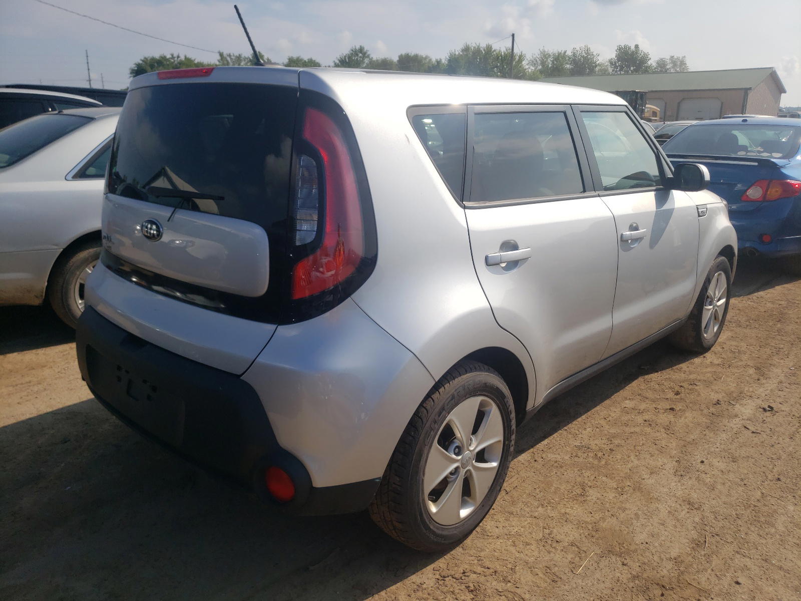 Photo 4 from auction – 2015 KIA SOUL with VIN KNDJN2A28F7783747