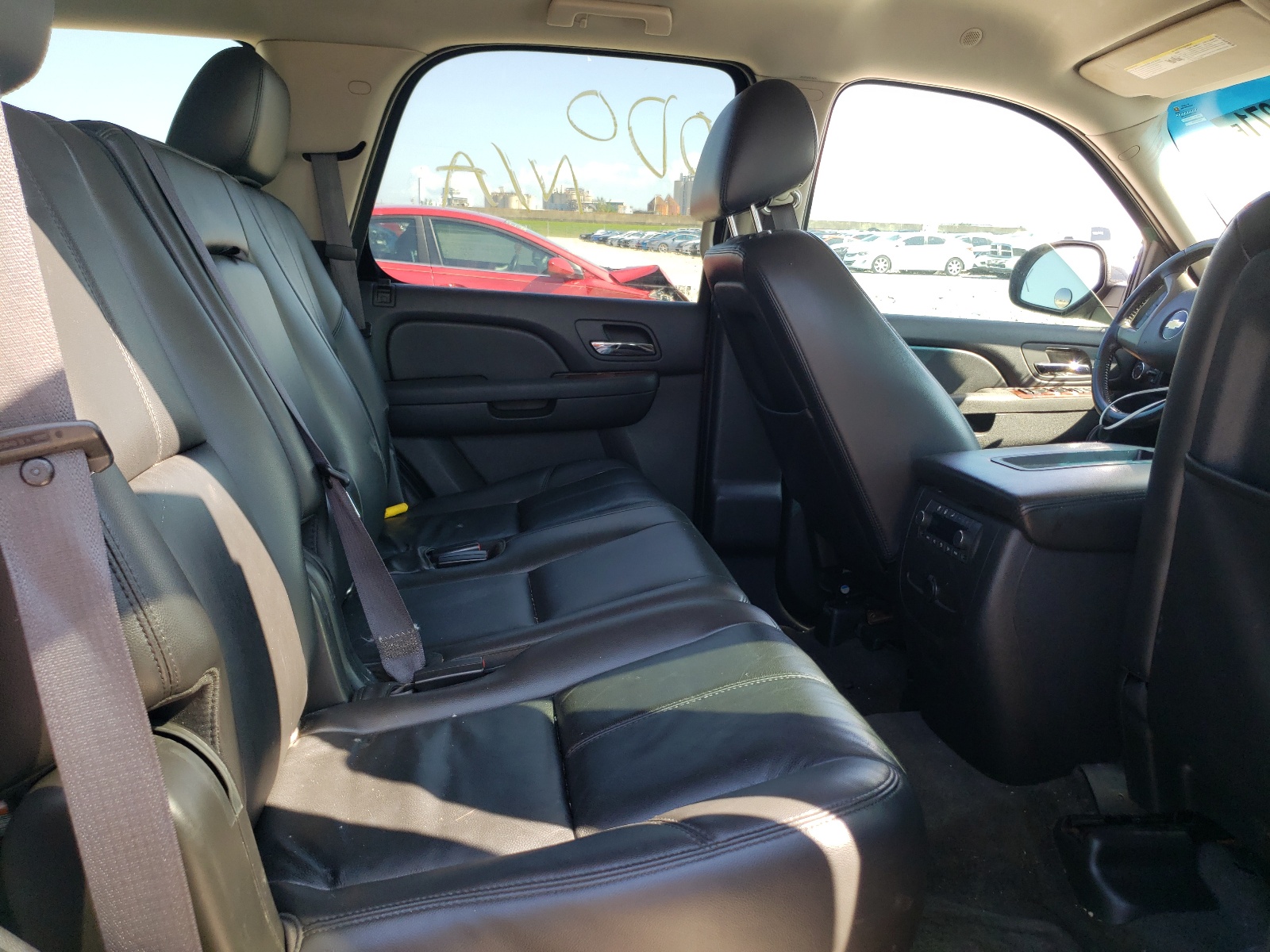 Photo 6 from auction – 2011 CHEVROLET TAHOE C150 with VIN 1GNSCBE01BR304058