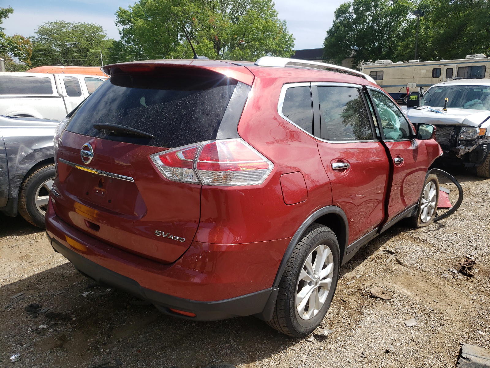 Photo 4 from auction – 2016 NISSAN ROGUE S with VIN KNMAT2MV6GP644343