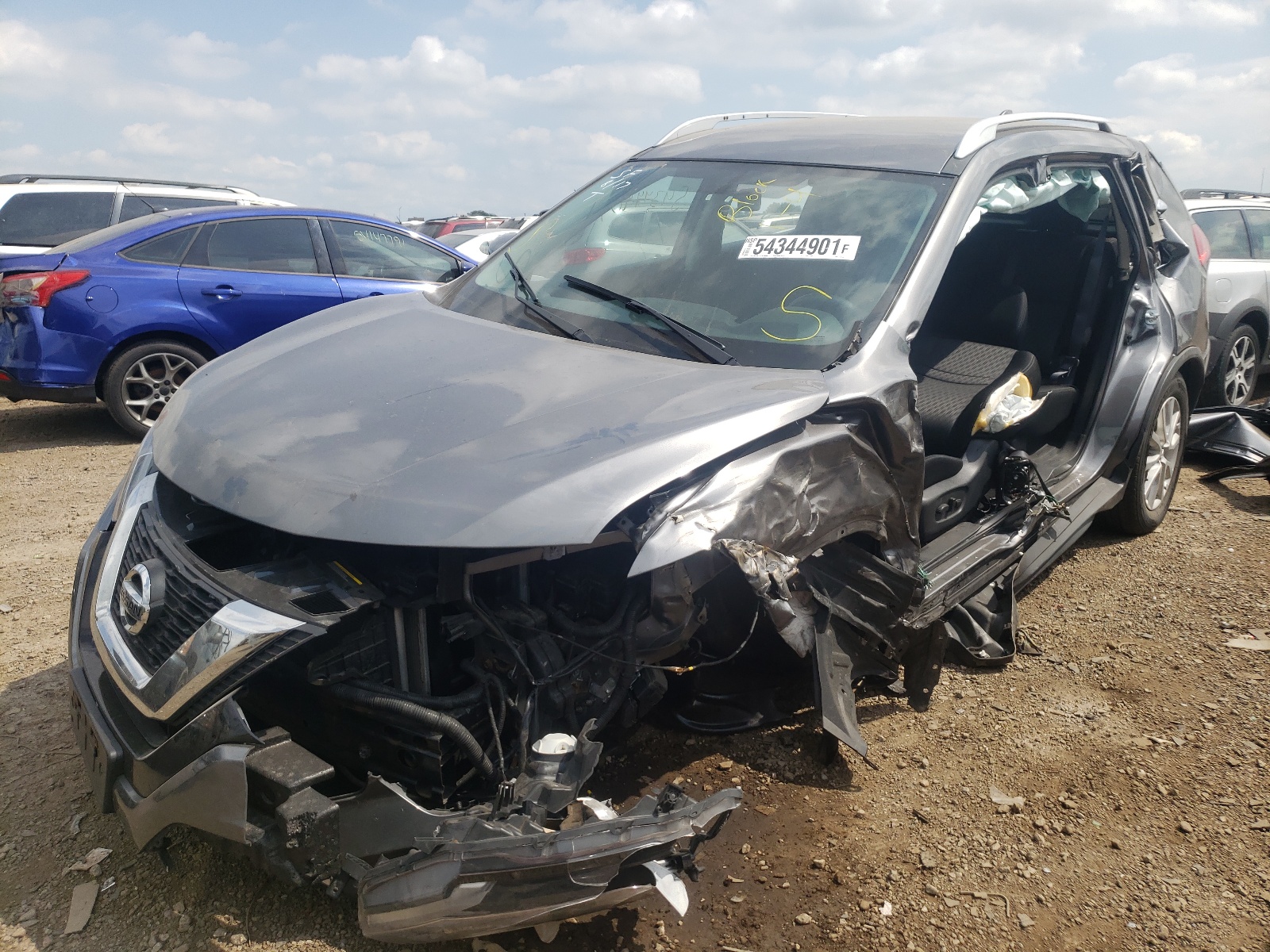 Photo 2 from auction – 2017 NISSAN ROGUE S with VIN KNMAT2MV8HP570246