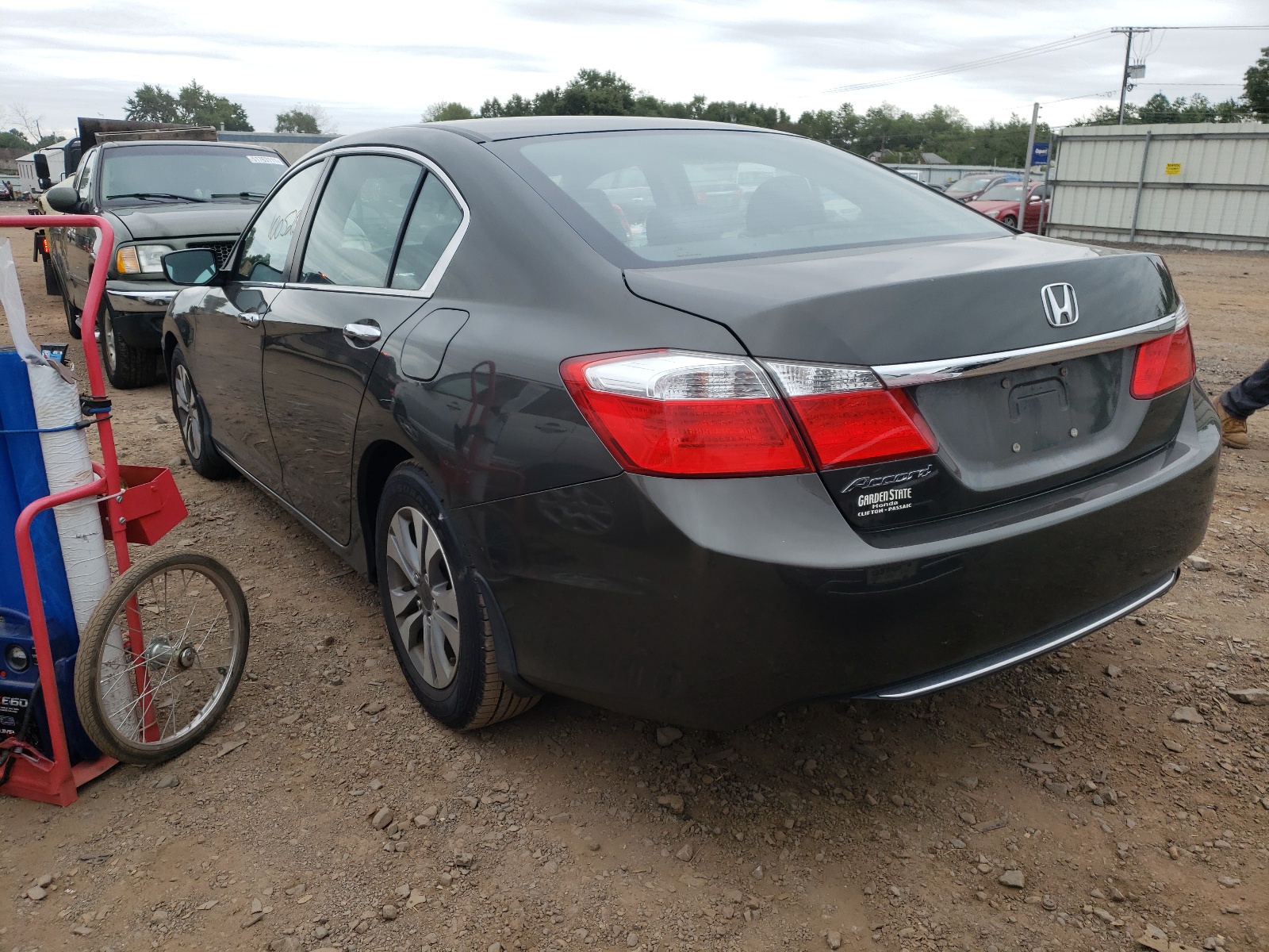 Photo 3 from auction – 2014 HONDA ACCORD LX with VIN 1HGCR2F35EA067972