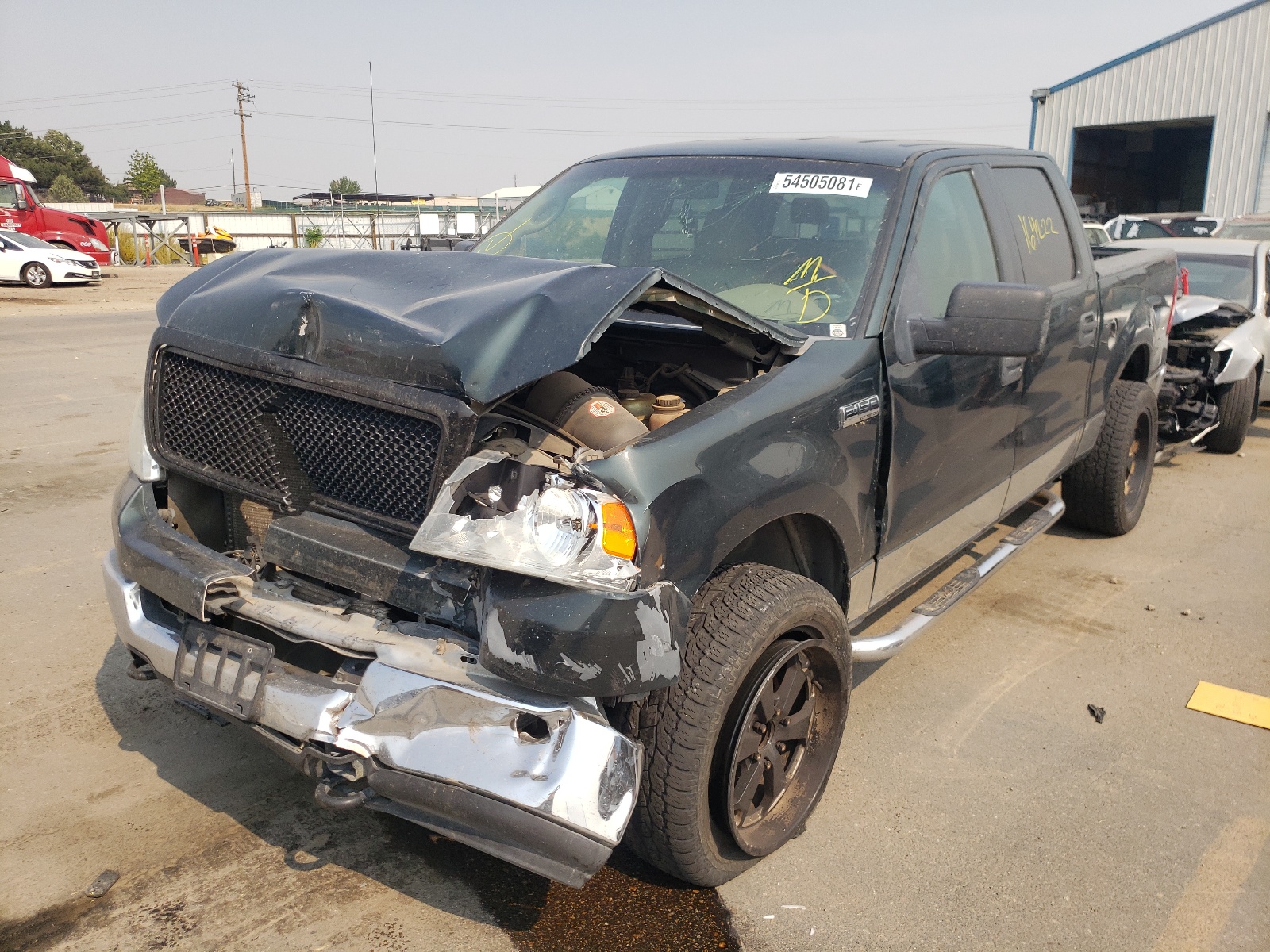 Photo 2 from auction – 2005 FORD F150 SUPER with VIN 1FTRW14W45FB25212