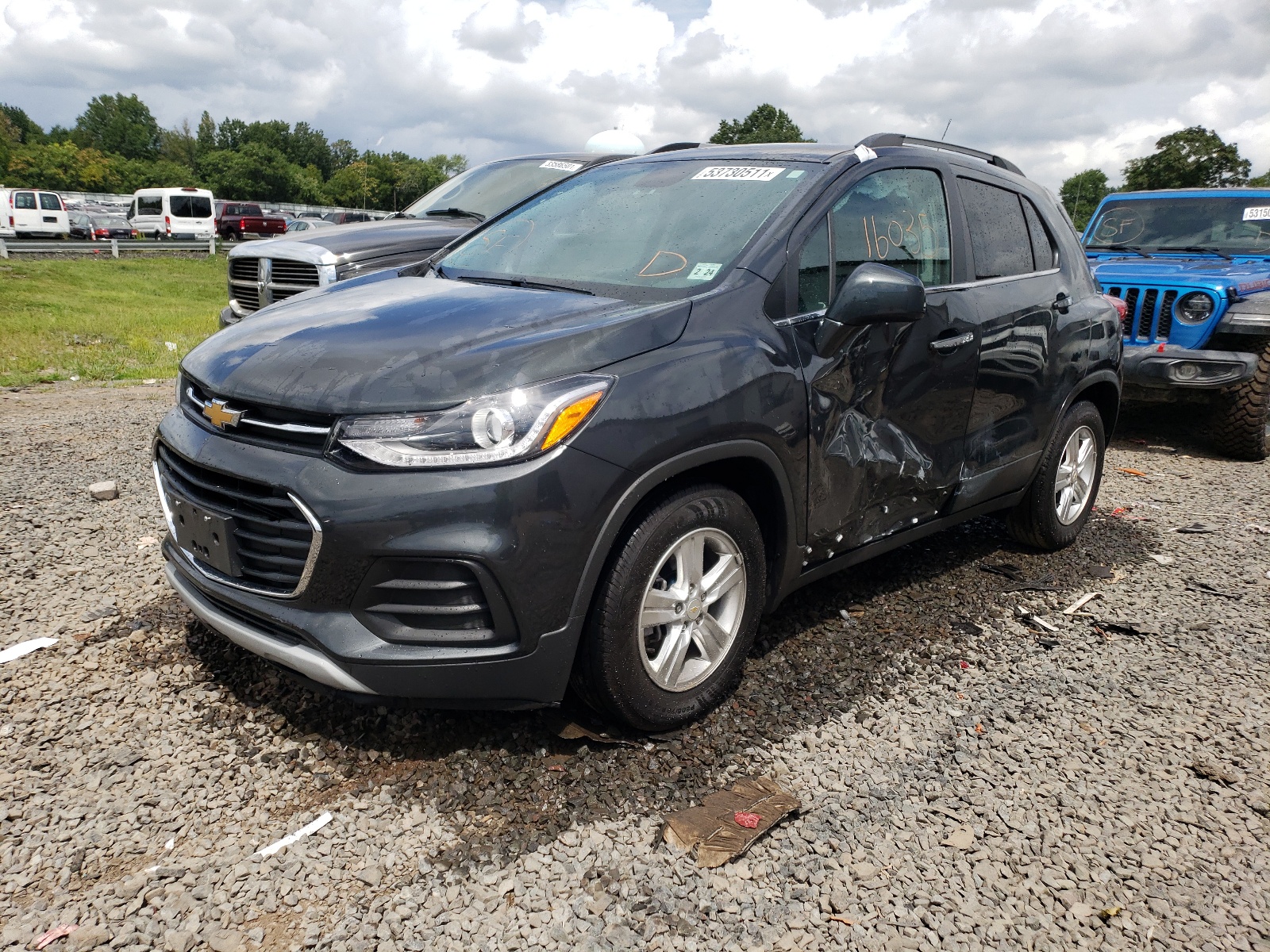 Photo 2 from auction – 2019 CHEVROLET TRAX 1LT with VIN 3GNCJLSB1KL245932