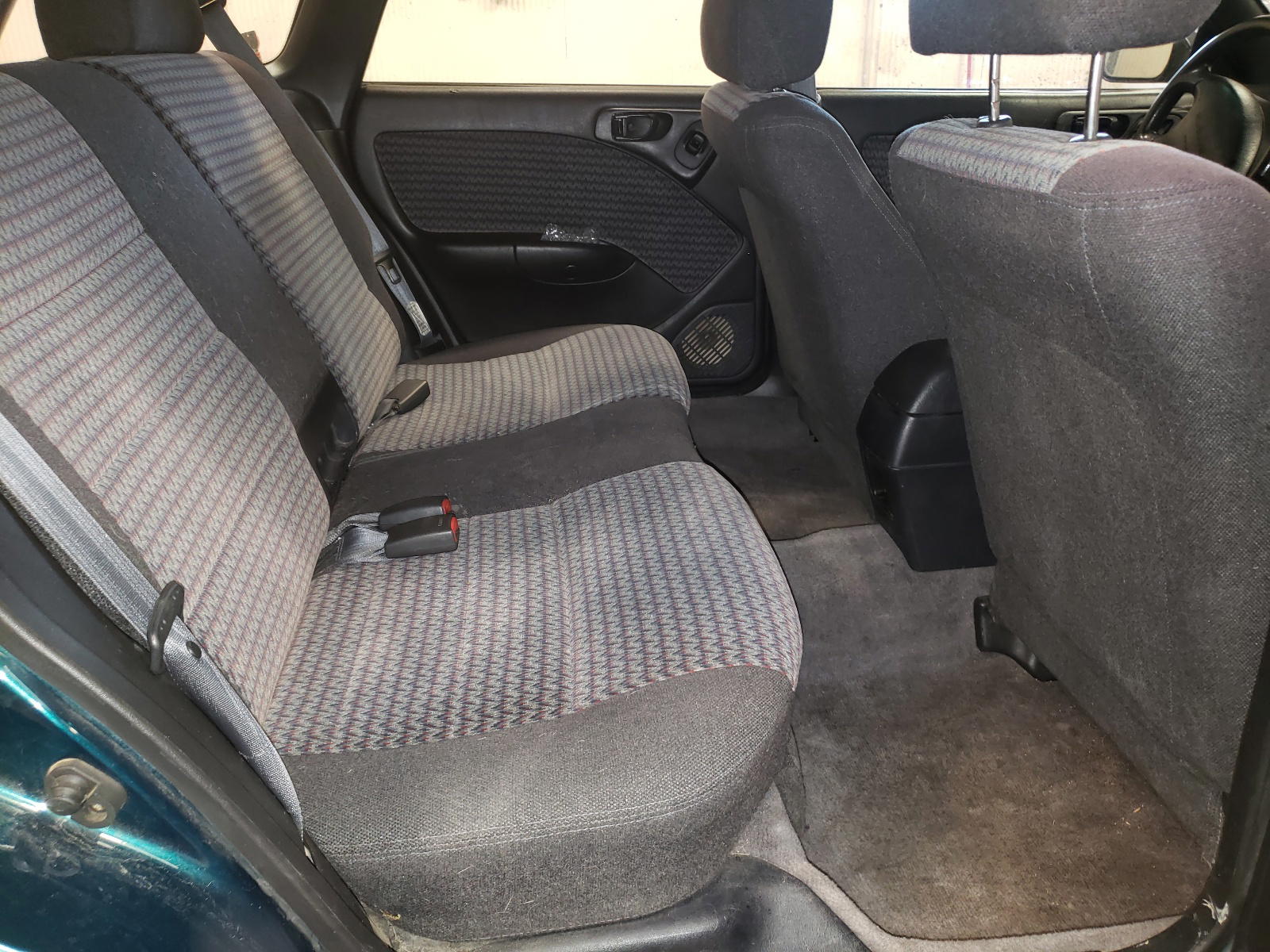 Photo 6 from auction – 1999 SUBARU LEGACY with VIN 4S3BG6852X7630482