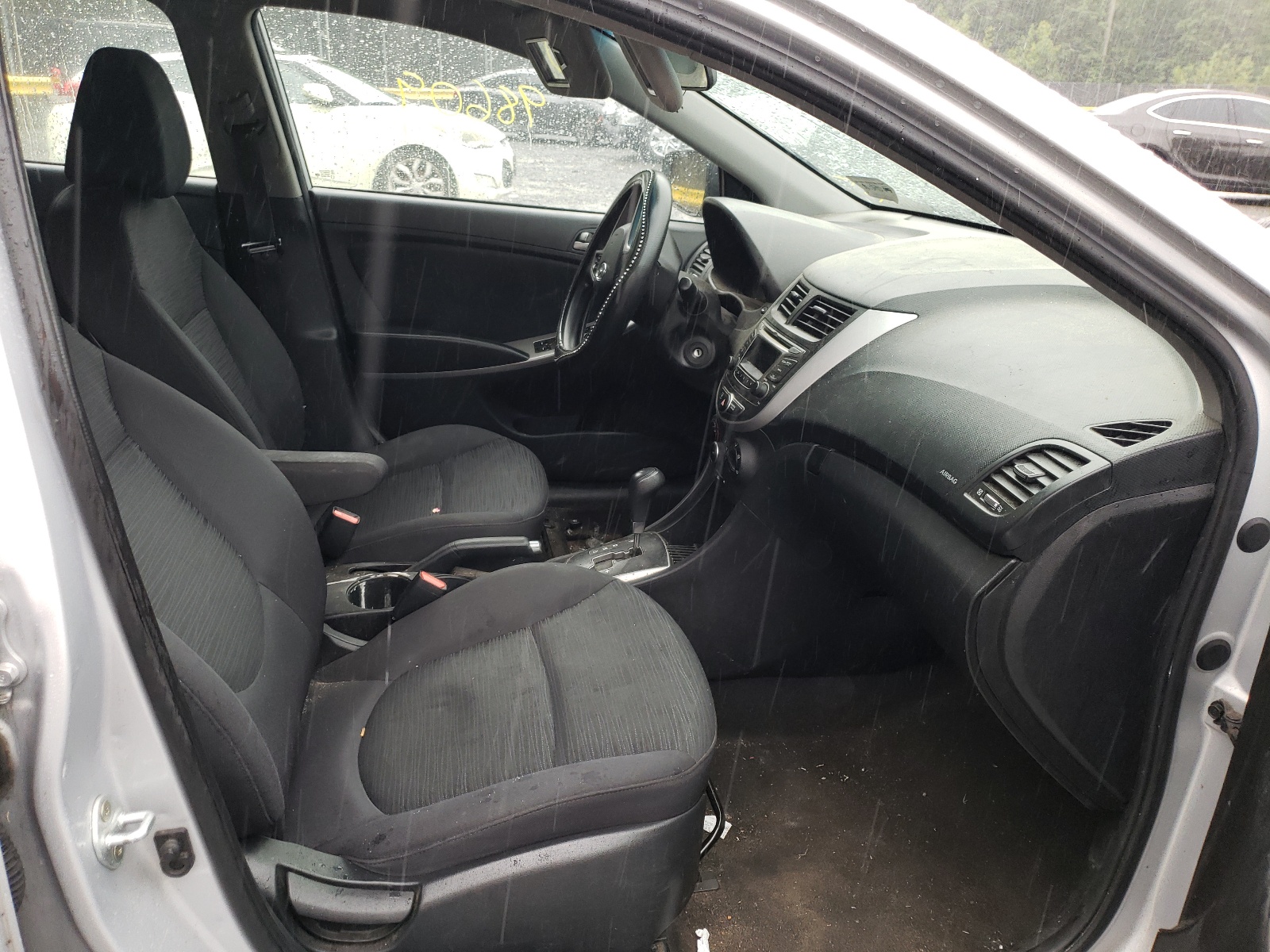 Photo 5 from auction – 2017 HYUNDAI ACCENT SE with VIN KMHCT5AE1HU338650