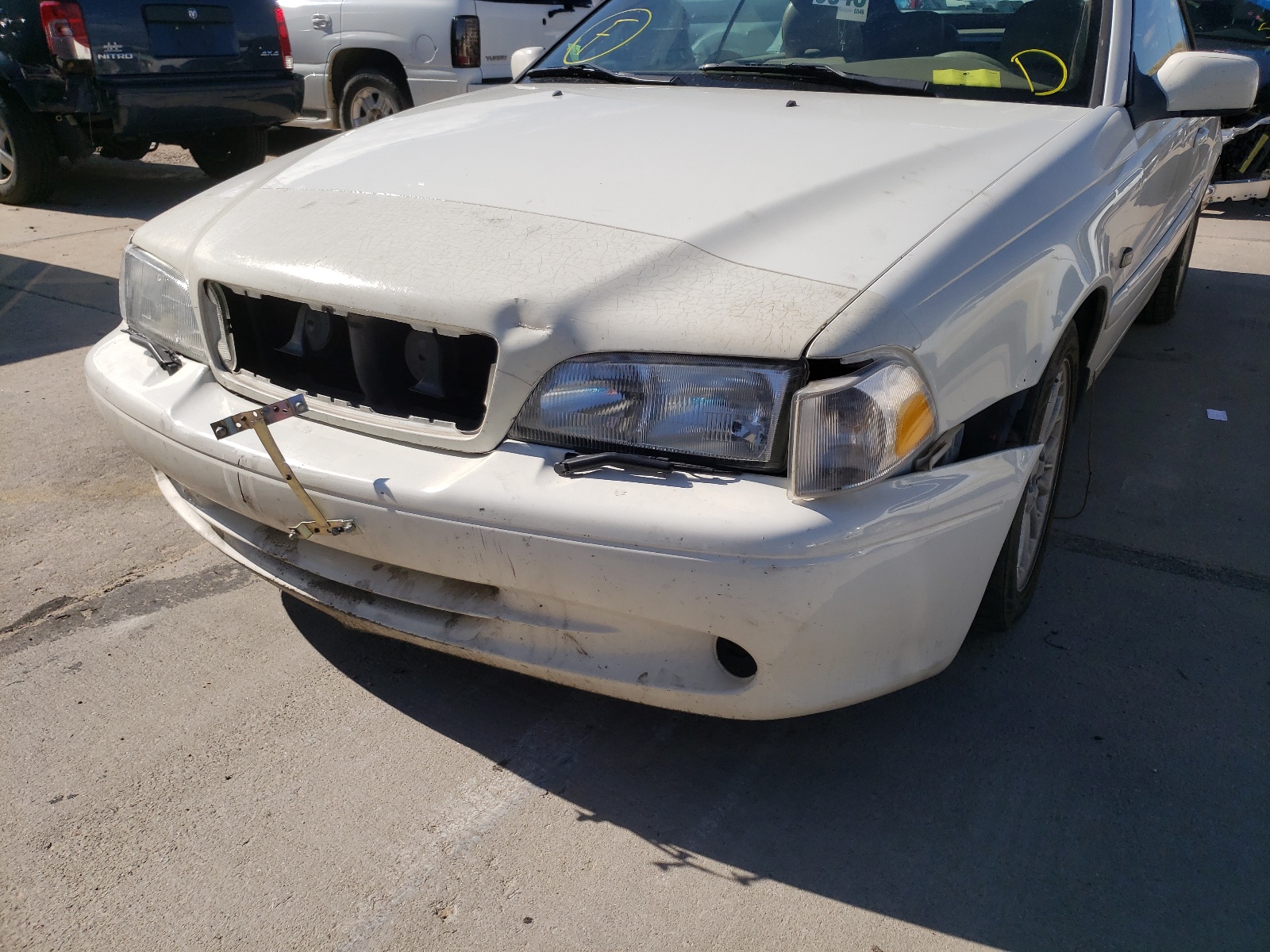 Photo 9 from auction – 2000 VOLVO C70 TURBO with VIN YV1NC56D3YJ010879