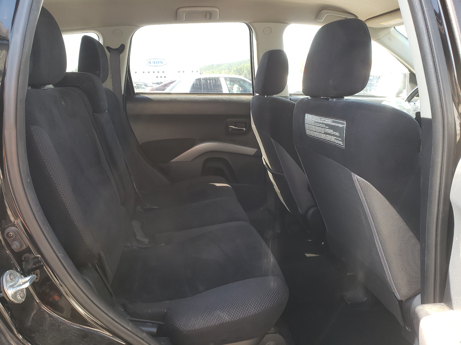 Photo 6 from auction – 2012 MITSUBISHI OUTLANDER with VIN JA4AS2AW1CU001582