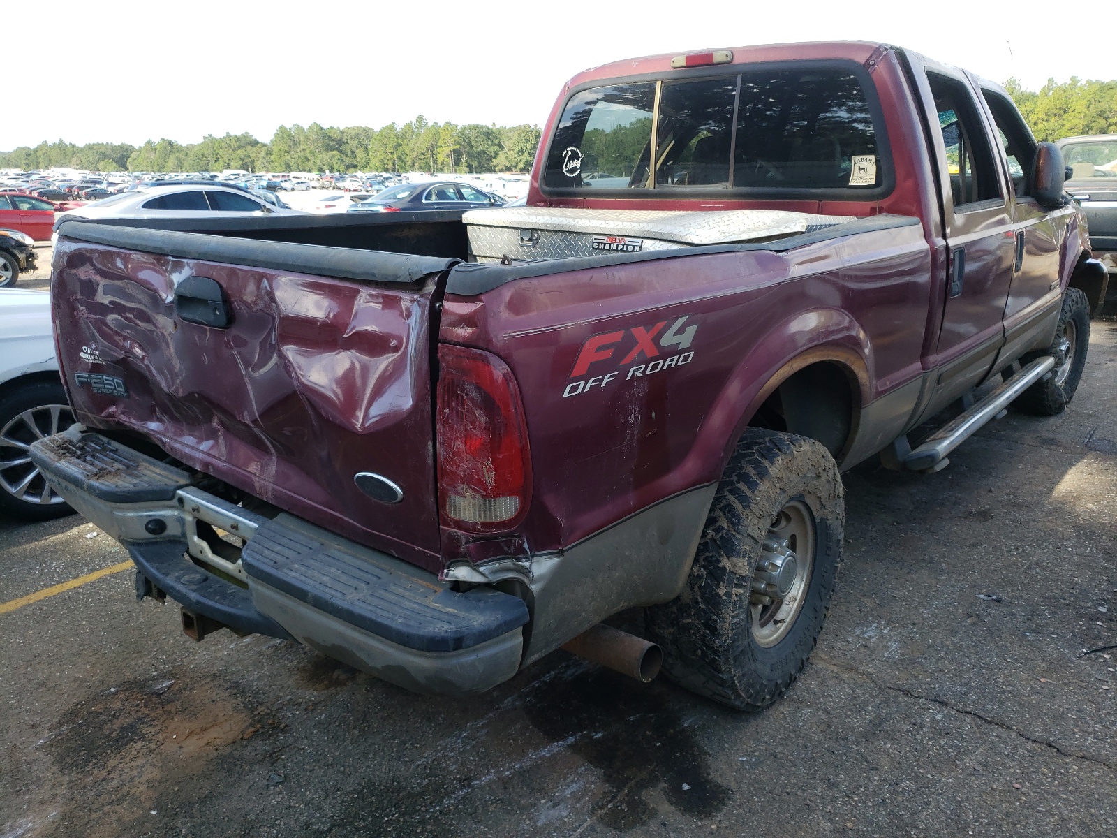 Photo 4 from auction – 2004 FORD F250 SUPER with VIN 1FTNW21P74EA81180