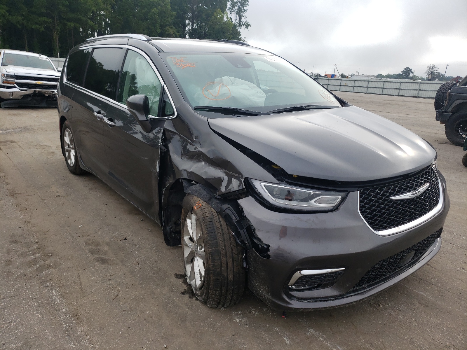 CHRYSLER PACIFICA T 2021 مع رقم تعريف المركبة 2C4RC1BG6MR560194 - صورة من المزاد