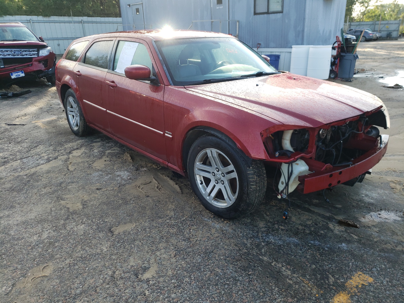 Photo 1 from auction – 2005 DODGE MAGNUM R/T with VIN 2D8GV58245H692707