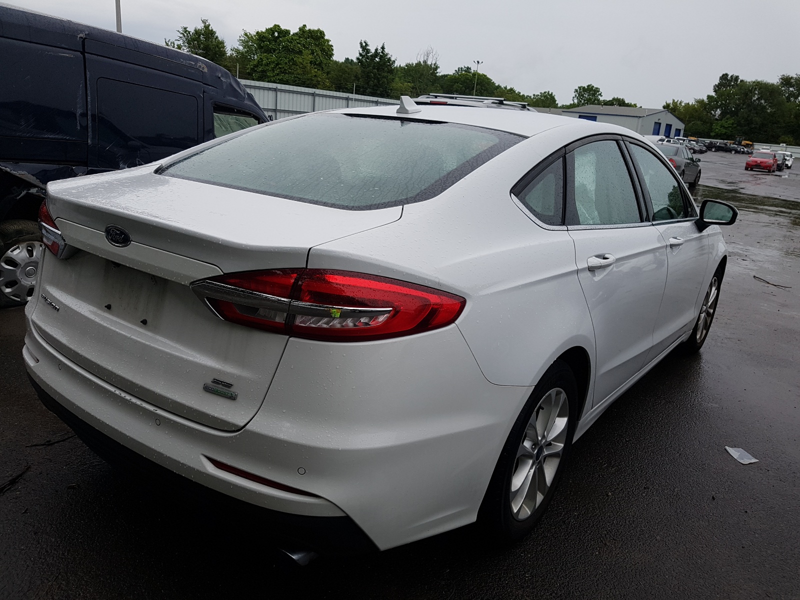 Photo 4 from auction – 2019 FORD FUSION SE with VIN 3FA6P0HD1KR162919