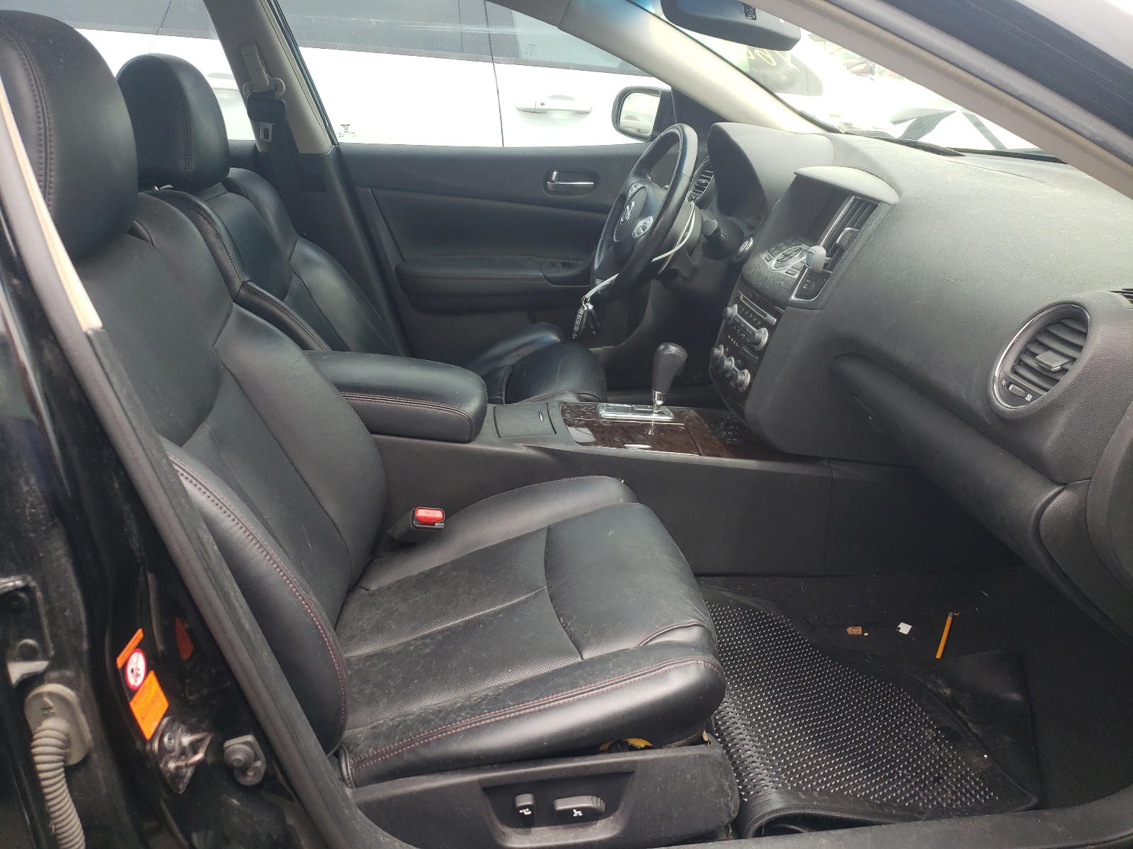 Photo 5 from auction – 2009 NISSAN MAXIMA S with VIN 1N4AA51E29C845524