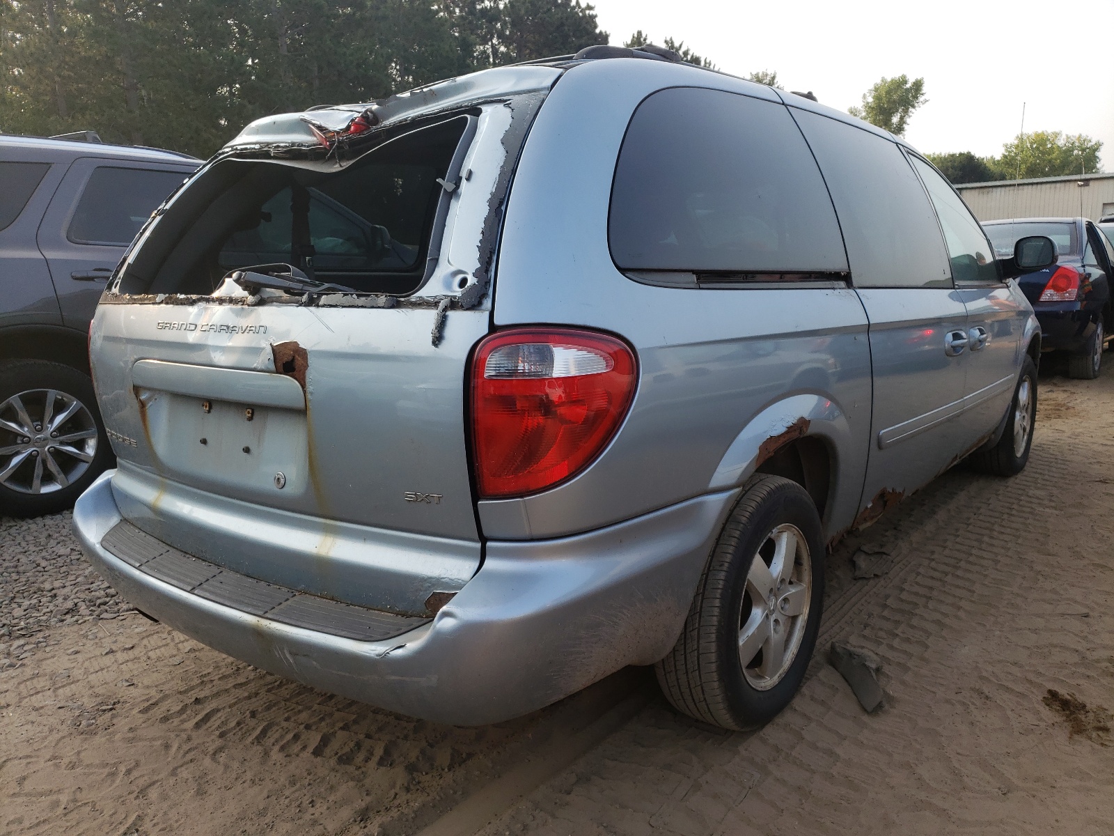 Zdjęcie 4 z aukcji – 2006 DODGE GRAND CARA z VIN 2D4GP44L06R883573