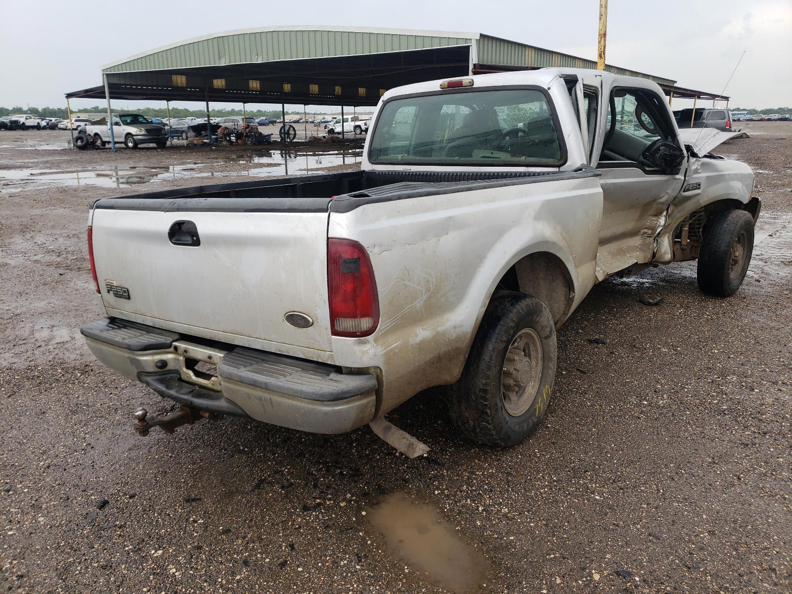 Photo 4 from auction – 2004 FORD F250 SUPER with VIN 1FTNX20L74EB82280