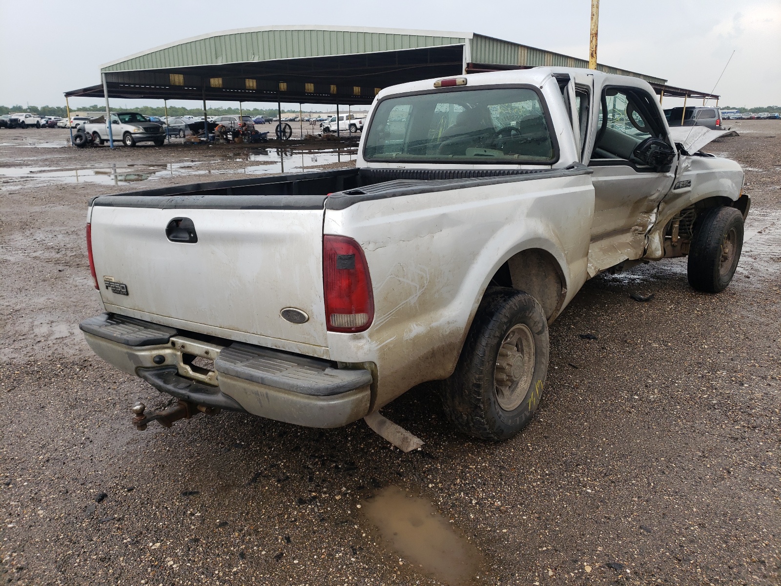 Zdjęcie 4 z aukcji – 2004 FORD F250 SUPER z VIN 1FTNX20L74EB82280