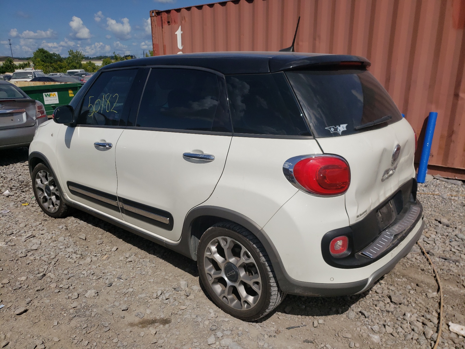 Photo 3 from auction – 2017 FIAT 500L TREKK with VIN ZFBCFADH5HZ039047