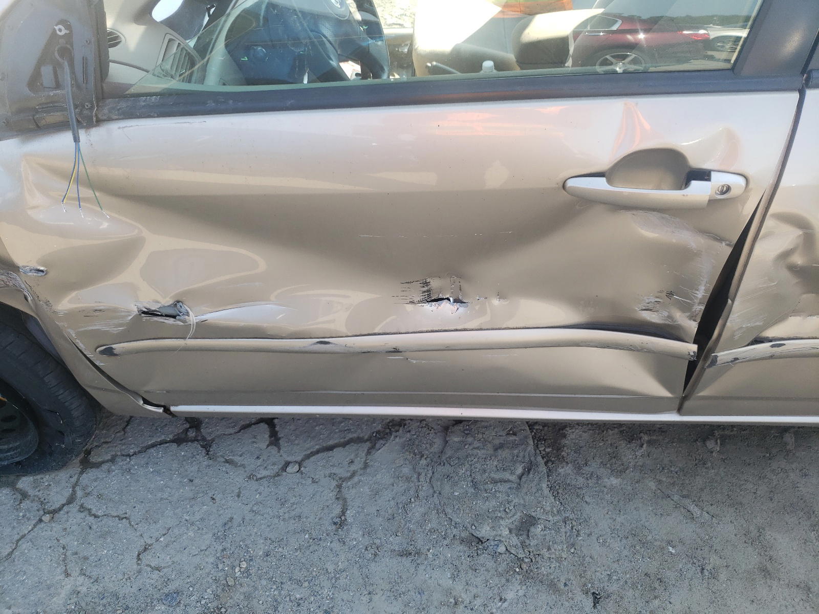 Photo 10 from auction – 2005 TOYOTA COROLLA CE with VIN 2T1BR30E05C463880