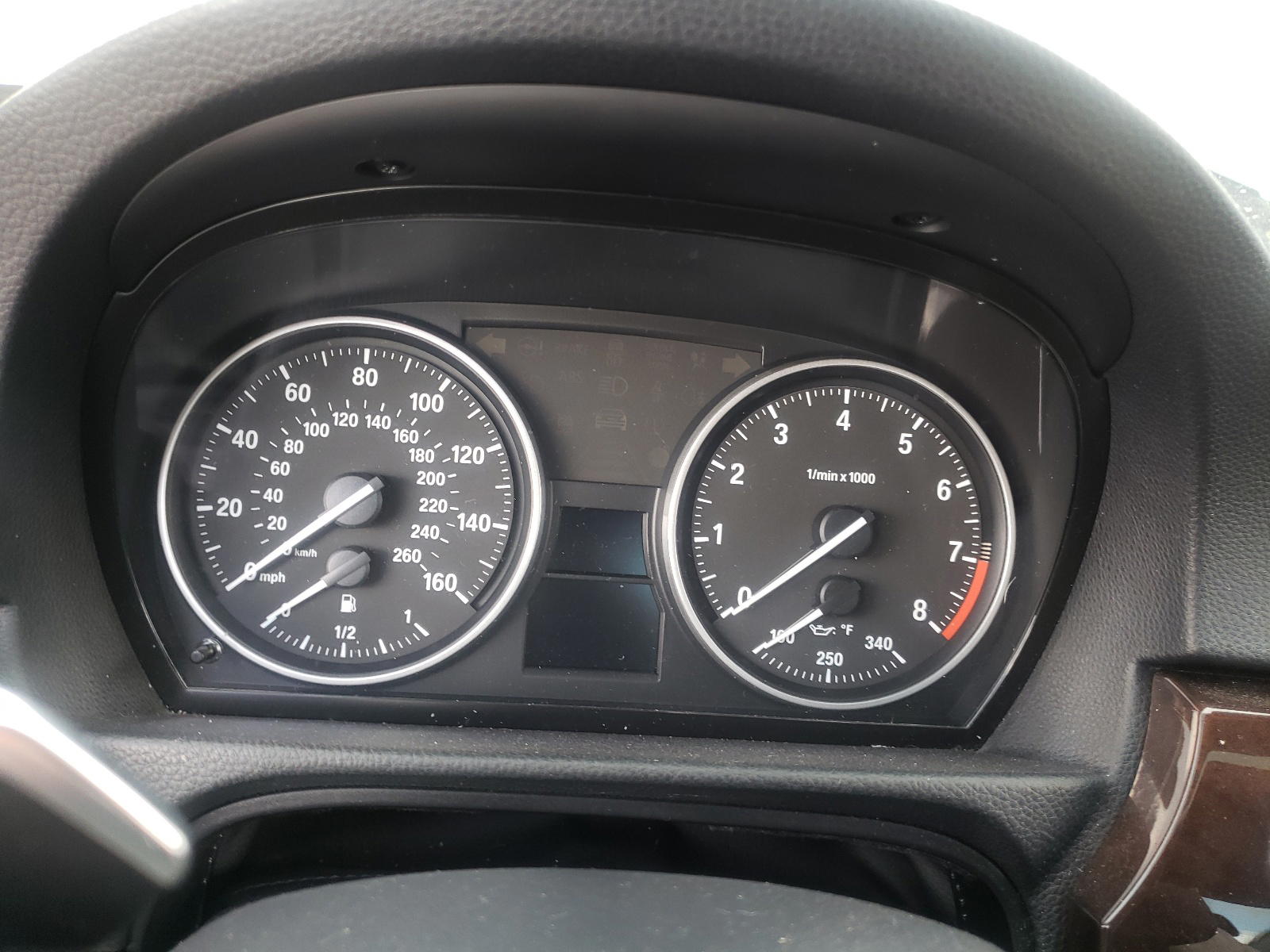 Photo 8 from auction – 2011 BMW 335 XI with VIN WBAPL5C53BA920449