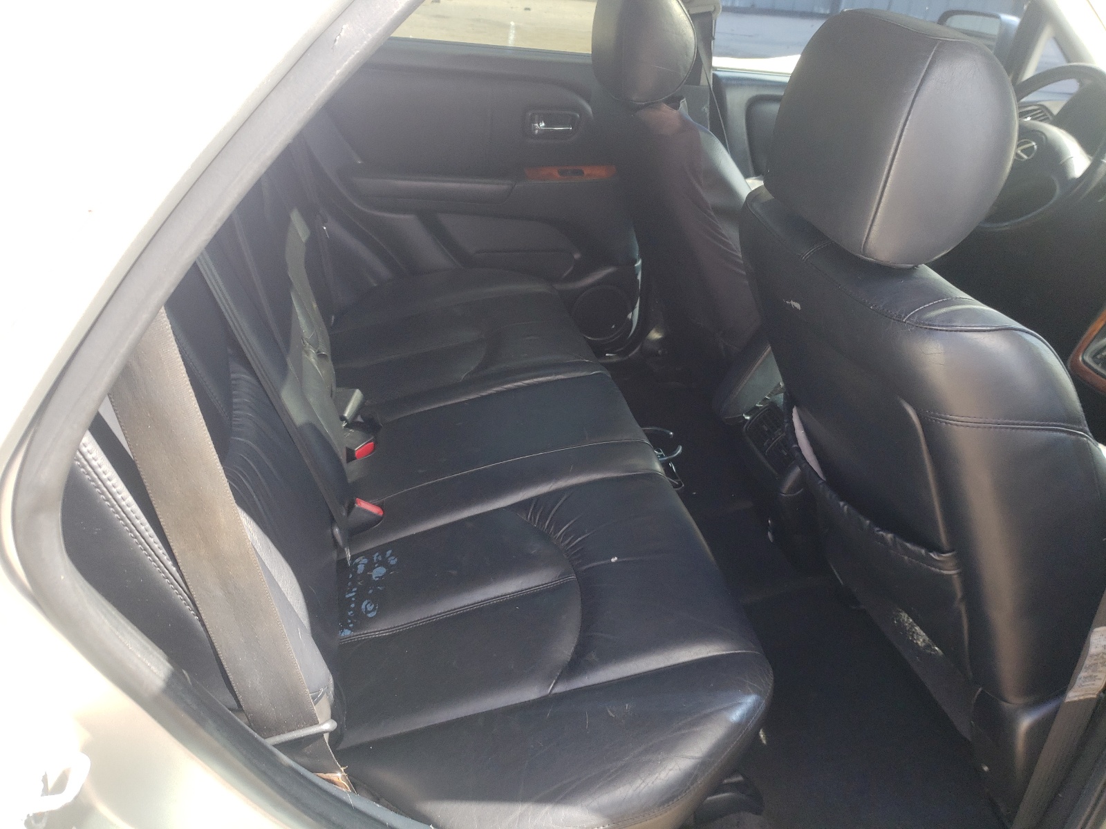 صورة رقم 6 من المزاد - 2001 LEXUS RX 300 مع VIN JTJGF10U010111877