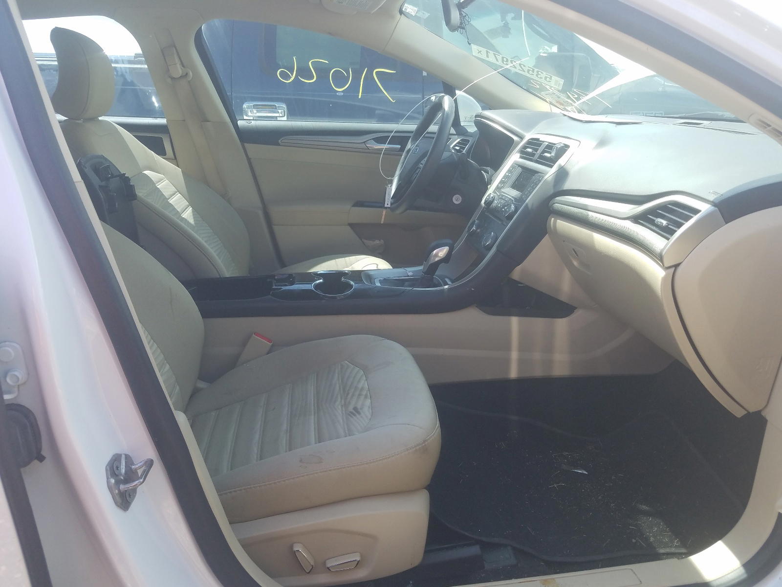 Photo 5 from auction – 2016 FORD FUSION SE with VIN 1FA6P0H70G5134792