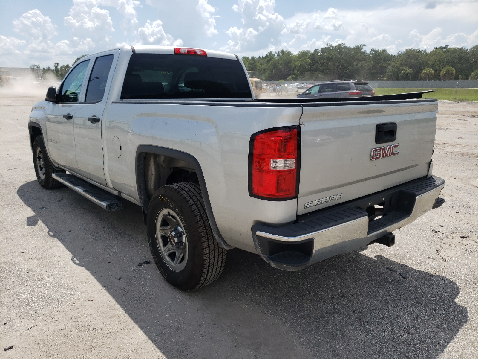 Photo 3 from auction – 2017 GMC SIERRA K15 with VIN 1GTV2LEC8HZ374951
