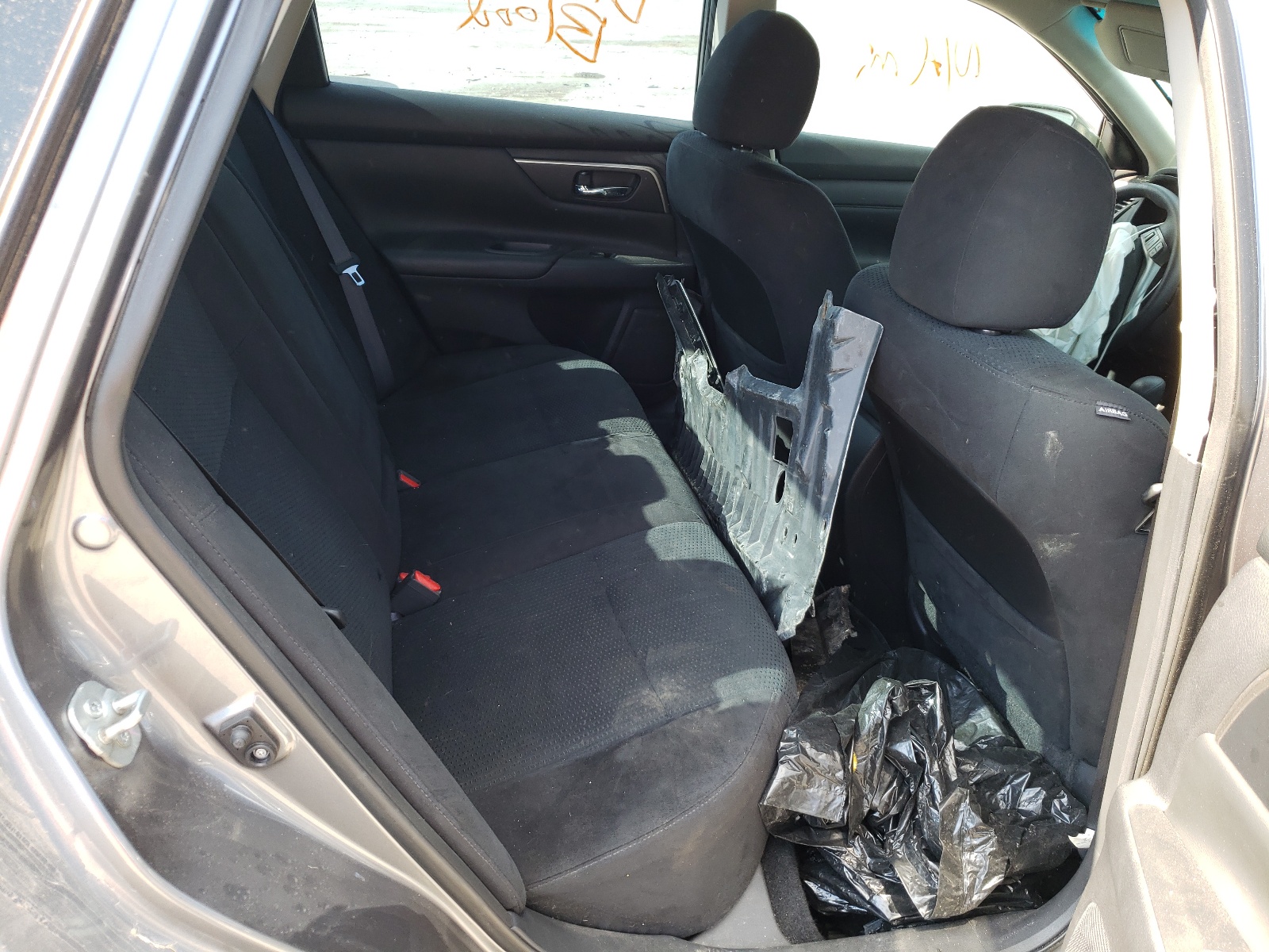 Photo 6 from auction – 2015 NISSAN ALTIMA 2.5 with VIN 1N4AL3AP4FC572792