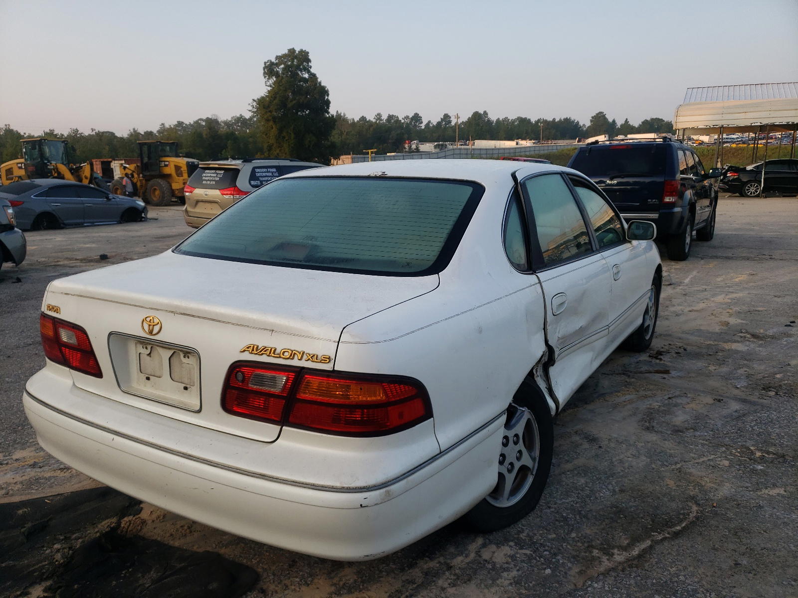 Photo 4 from auction – 1998 TOYOTA AVALON with VIN 4T1BF18B5WU244498