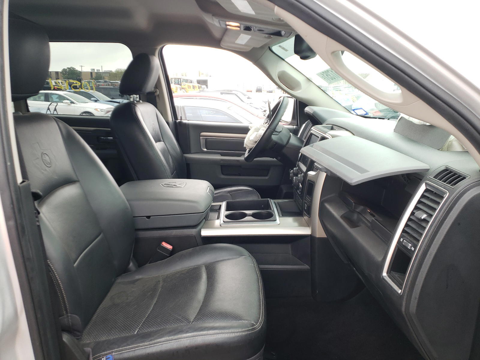 Photo 5 from auction – 2015 RAM 1500 SLT with VIN 1C6RR6LT8FS604888