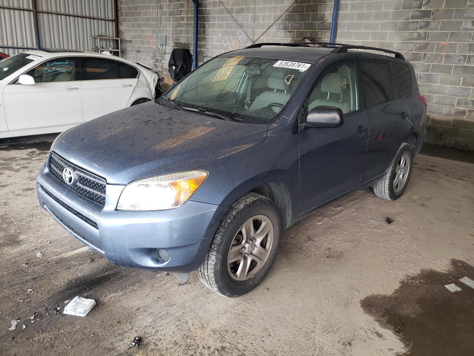 Photo 2 from auction – 2007 TOYOTA RAV4 with VIN JTMBD33V876046169
