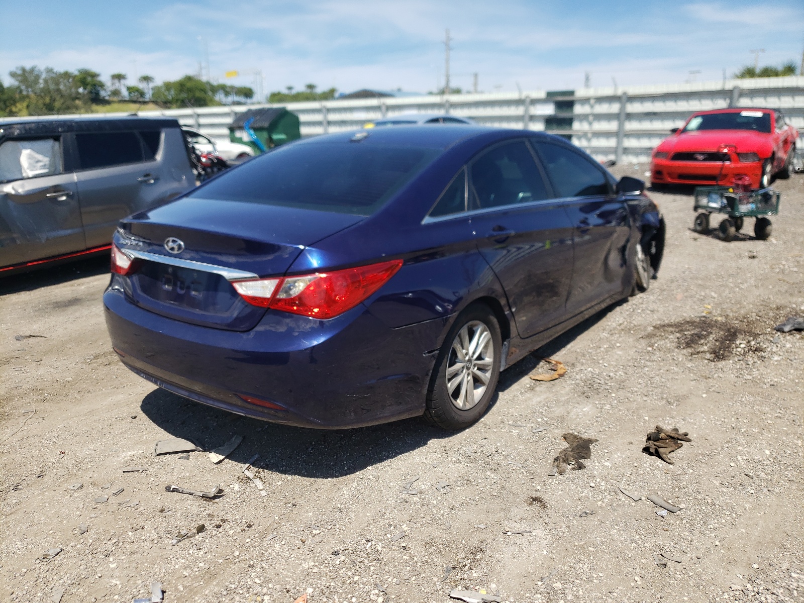 Photo 4 from auction – 2013 HYUNDAI SONATA GLS with VIN 5NPEB4ACXDH803701