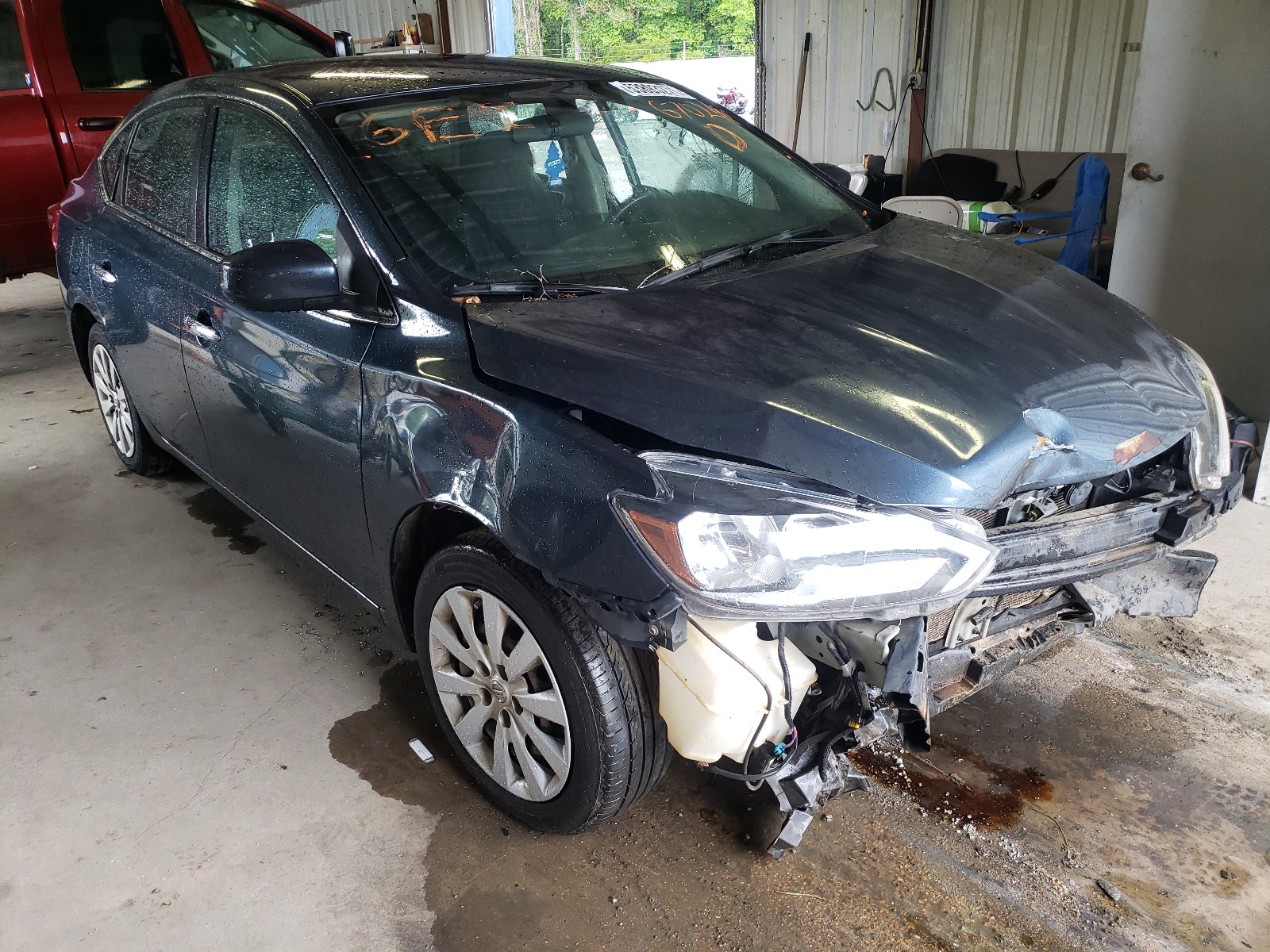 Photo 1 from auction – 2016 NISSAN SENTRA S with VIN 3N1AB7AP2GL670295