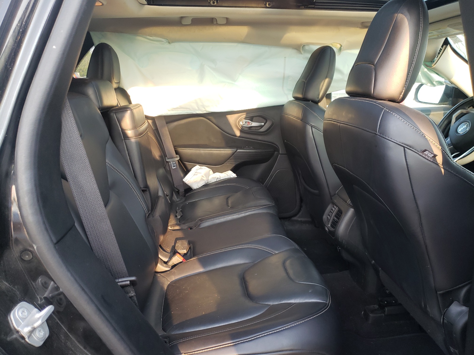 Photo 6 from auction – 2016 JEEP CHEROKEE L with VIN 1C4PJMDS3GW249186