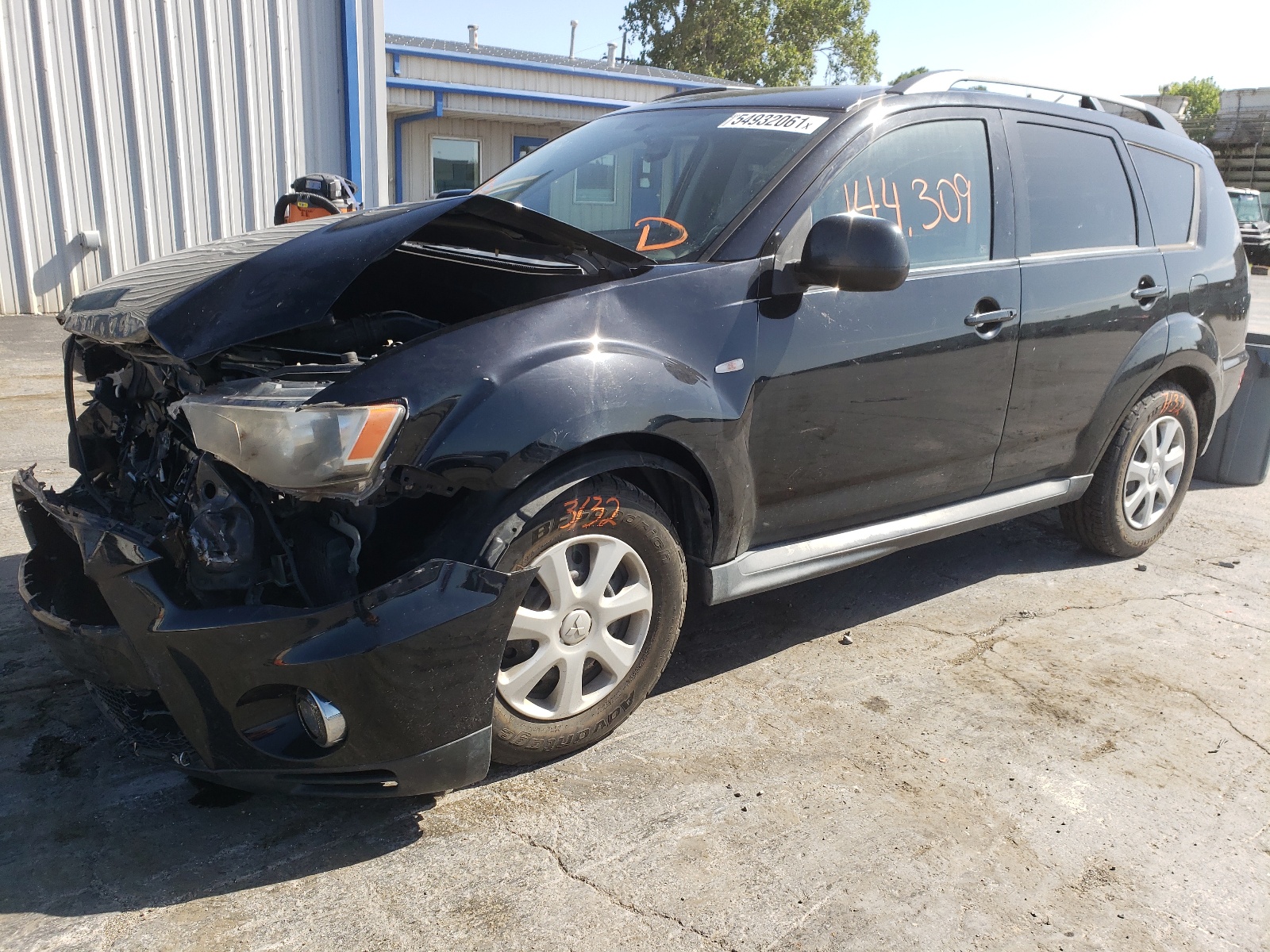 Photo 2 from auction – 2012 MITSUBISHI OUTLANDER with VIN JA4AS2AW1CU001582