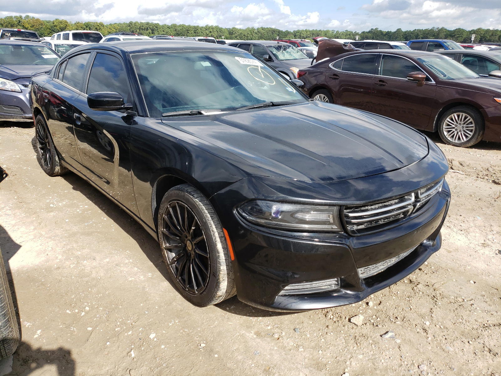 DODGE CHARGER SE 2017 with VIN 2C3CDXBG8HH643051 - Photo from auction