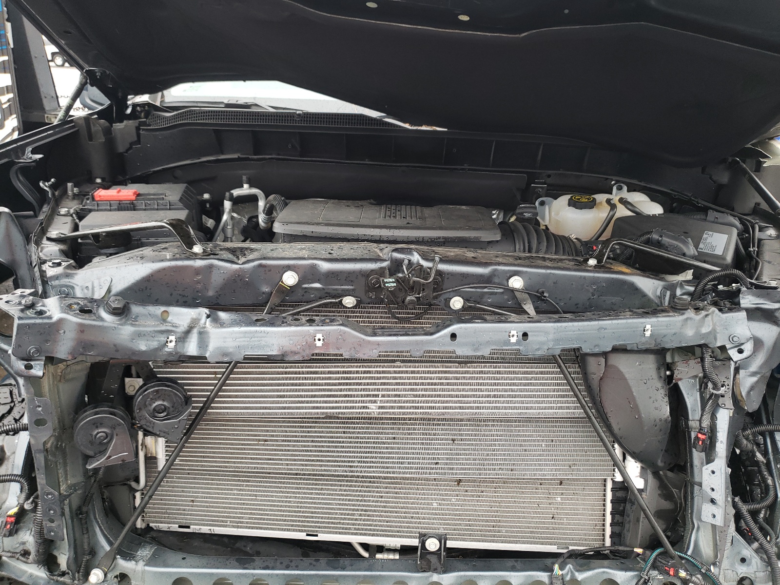 Photo 7 from auction – 2019 CHEVROLET SILVERADO with VIN 3GCUYEED6KG233673