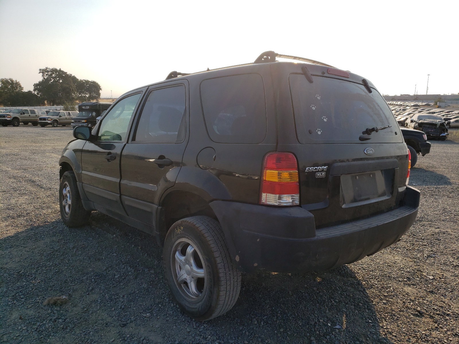 Photo 3 from auction – 2003 FORD ESCAPE XLS with VIN 1FMYU92193KA39160