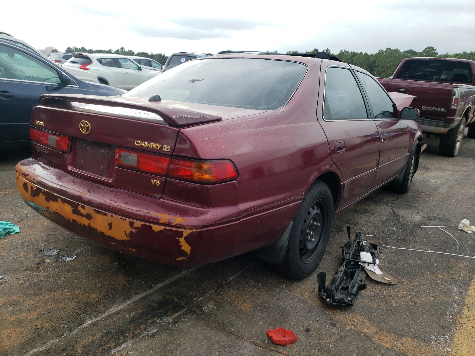 Photo 4 from auction – 1998 TOYOTA CAMRY CE with VIN 4T1BF28K0WU069485