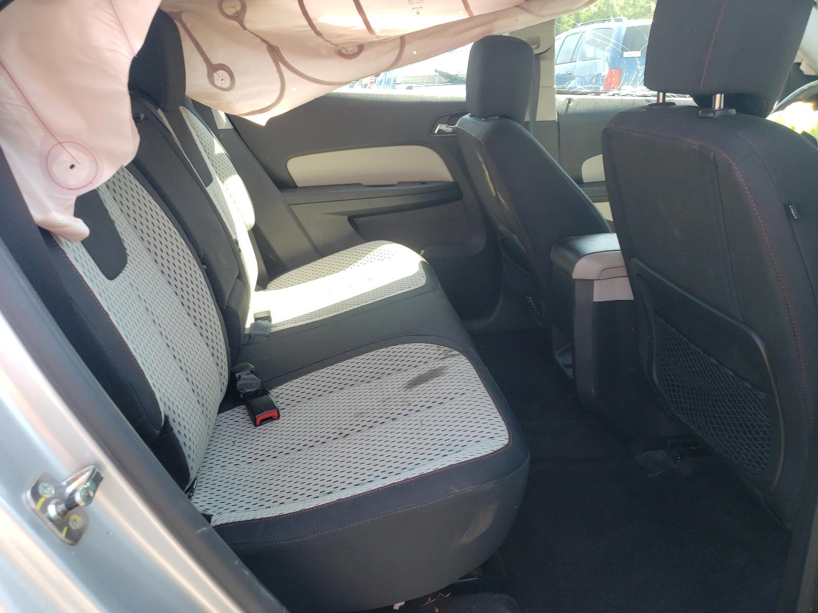 Photo 6 from auction – 2011 CHEVROLET EQUINOX LS with VIN 2GNALBEC0B1316037