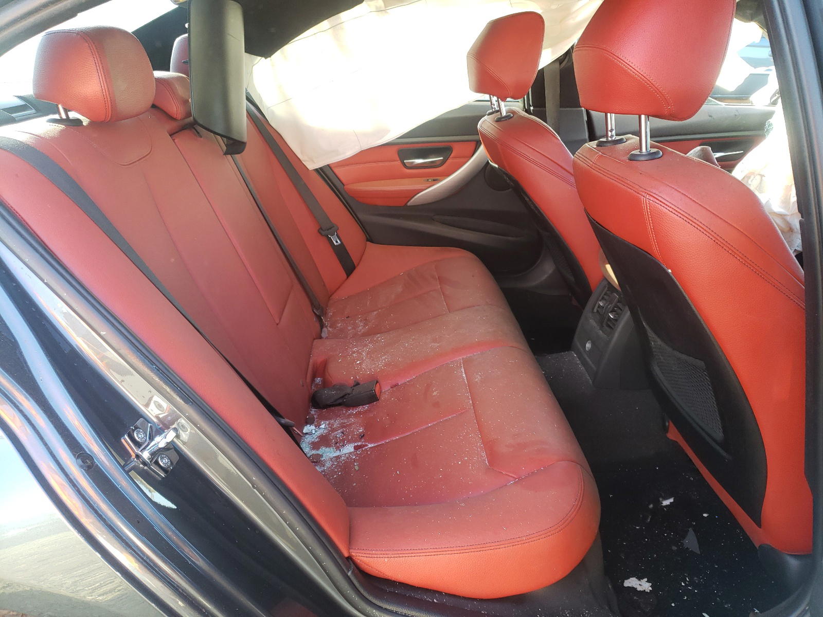 Photo 6 from auction – 2012 BMW 328 I with VIN WBA3A5G55CNP16552