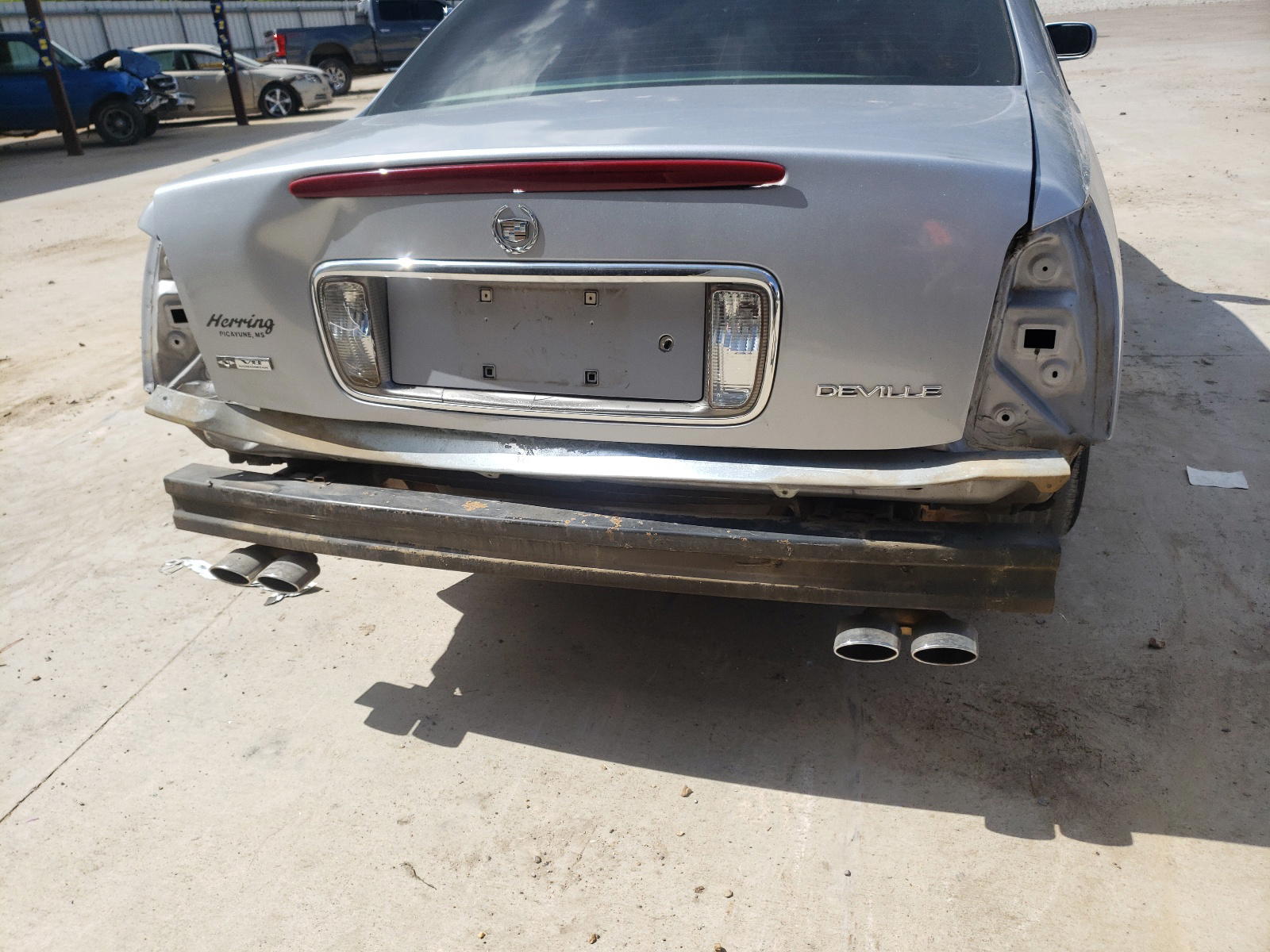Photo 9 from auction – 2005 CADILLAC DEVILLE with VIN 1G6KD54Y95U213641