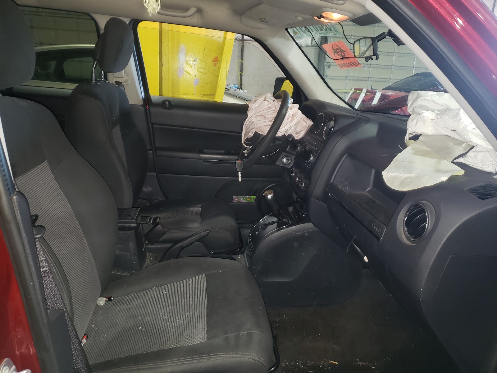 Photo 5 from auction – 2015 JEEP PATRIOT SP with VIN 1C4NJPBA3FD350810