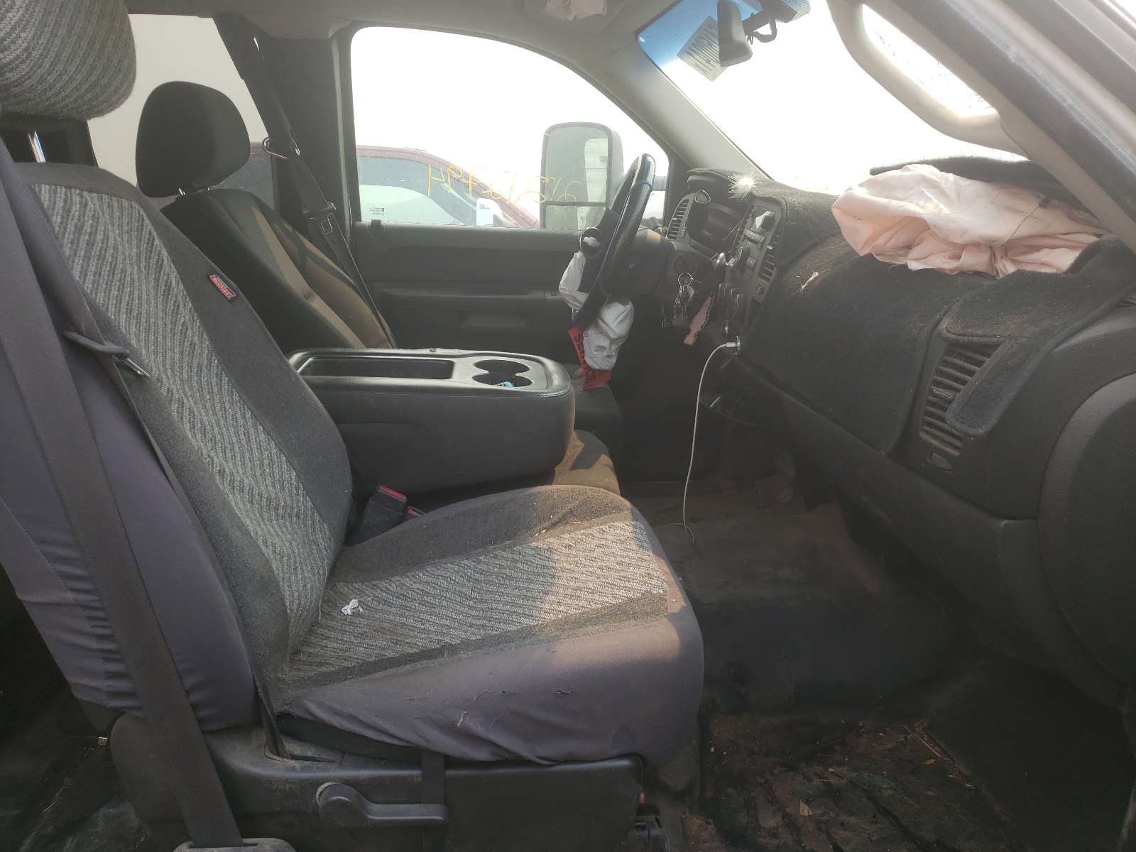 Photo 5 from auction – 2011 CHEVROLET SILVERADO with VIN 1GC5K0CG9BZ406365