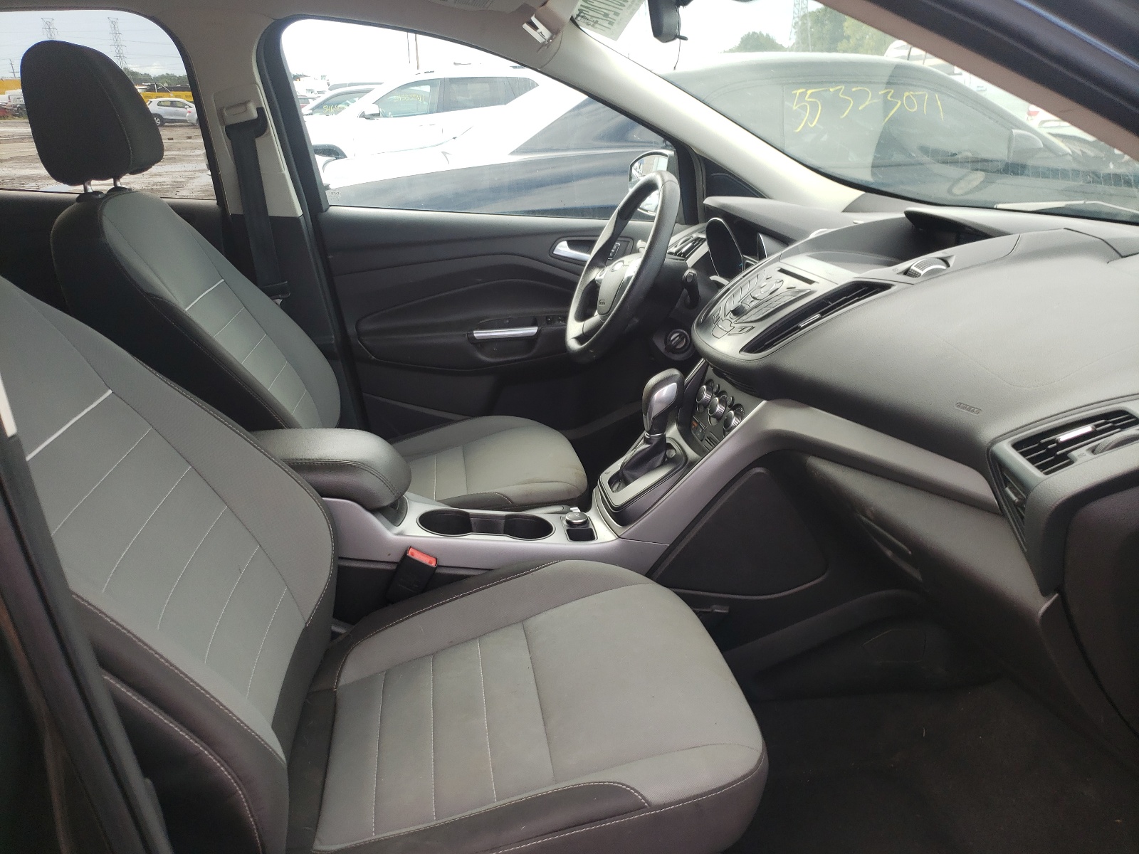 Photo 5 from auction – 2015 FORD ESCAPE SE with VIN 1FMCU0GXXFUA75404
