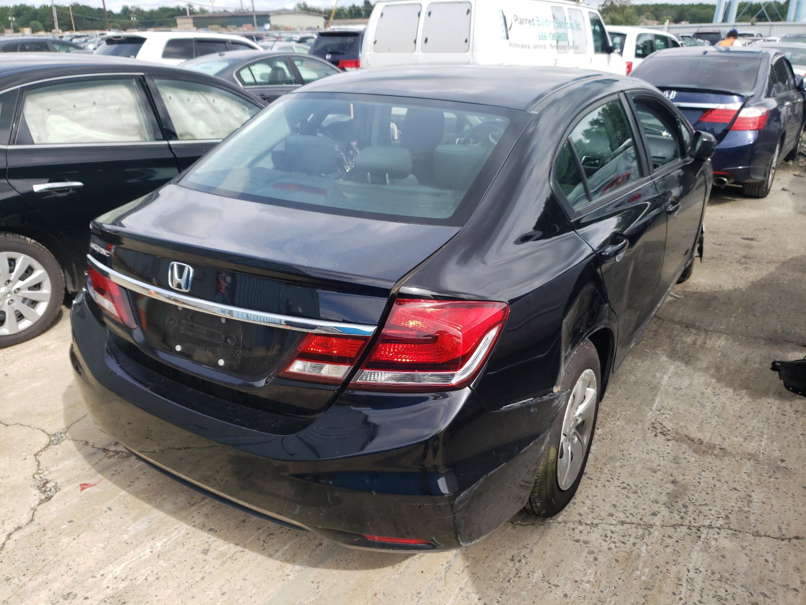Photo 4 from auction – 2015 HONDA CIVIC LX with VIN 19XFB2F52FE220033