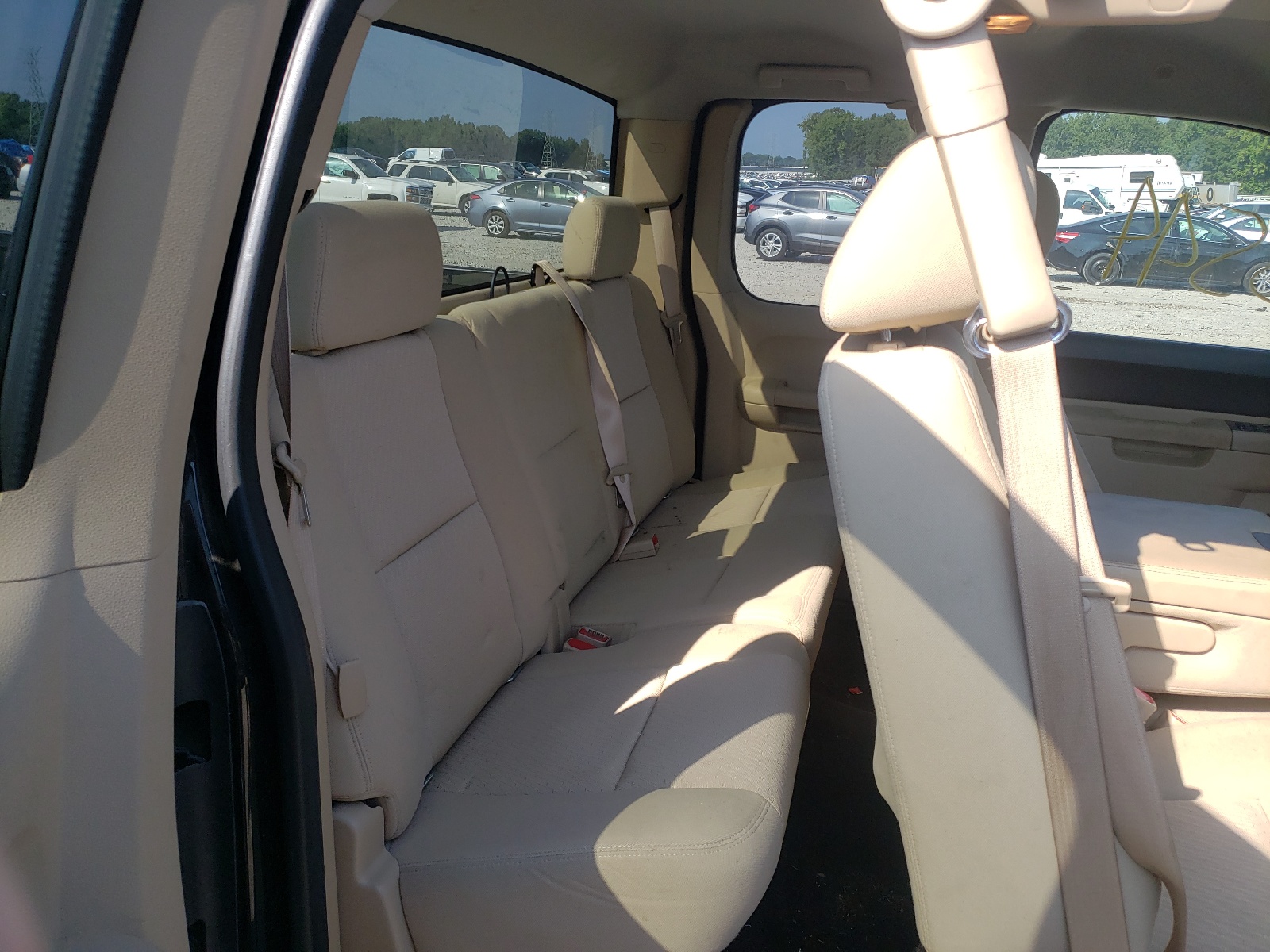 Photo 6 from auction – 2011 CHEVROLET SILVERADO with VIN 1GCRKSE38BZ177989