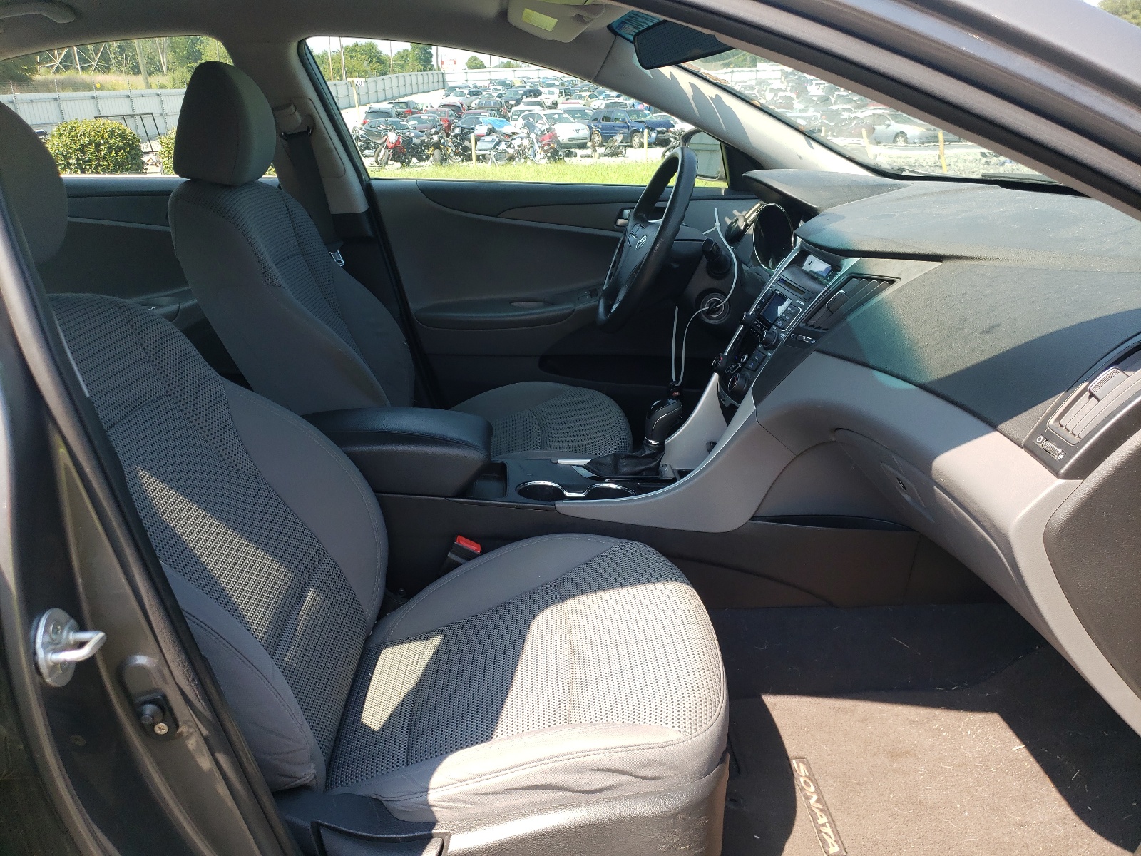 Photo 5 from auction – 2011 HYUNDAI SONATA GLS with VIN 5NPEB4AC2BH043549